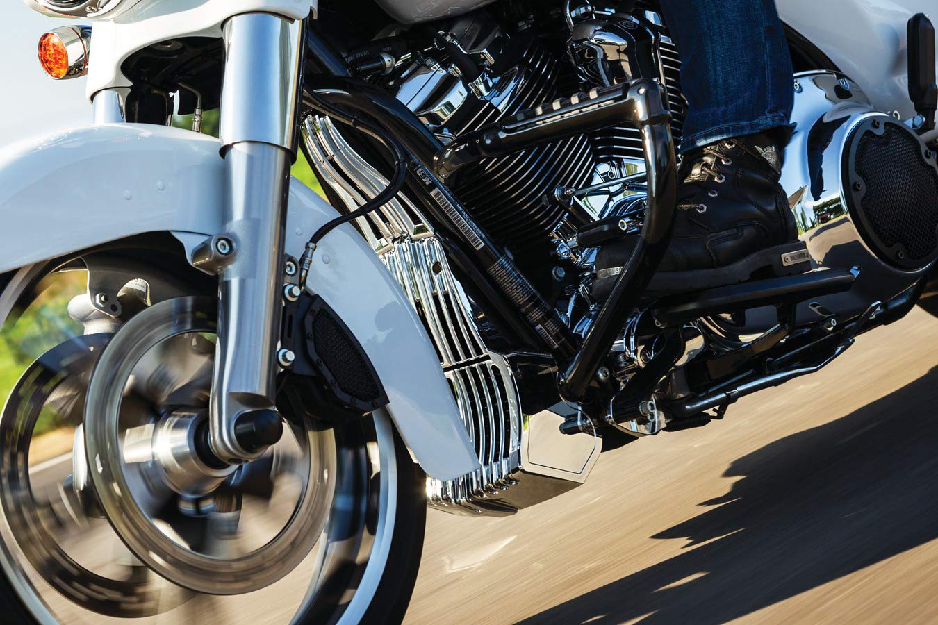 い*う様 Kuryakyn 6413 クロームカバー Amazon.com: Kuryakyn 6413 Motorcycle Accent Accessory