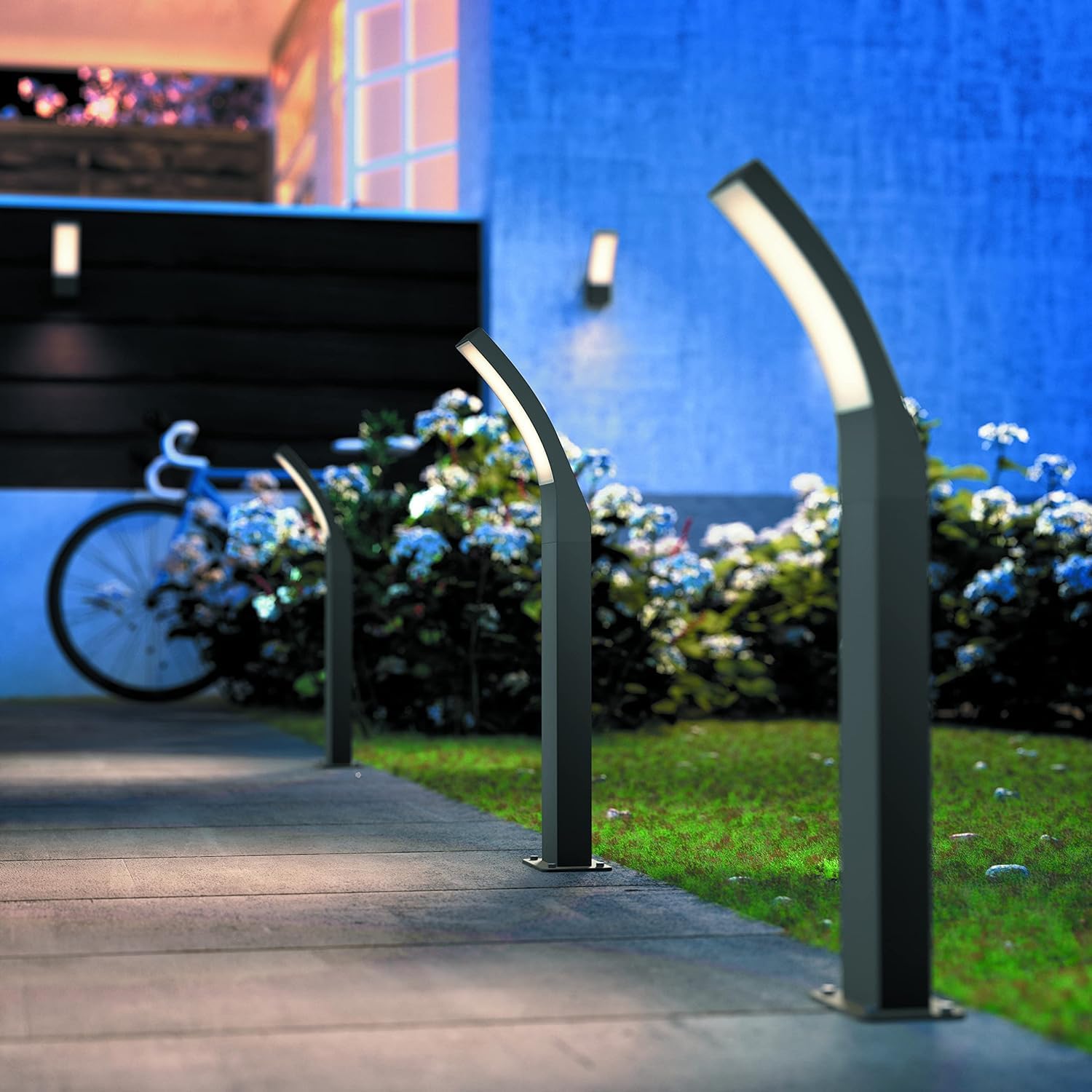 PHILIPS Splay Außen-Sockelleuchte, 800 lm, 2700 K, PowerShield, IP44 wetterfest, langlebig, Aluminium, lange Lebensdauer, integrierte LED, Anthrazitgrau
