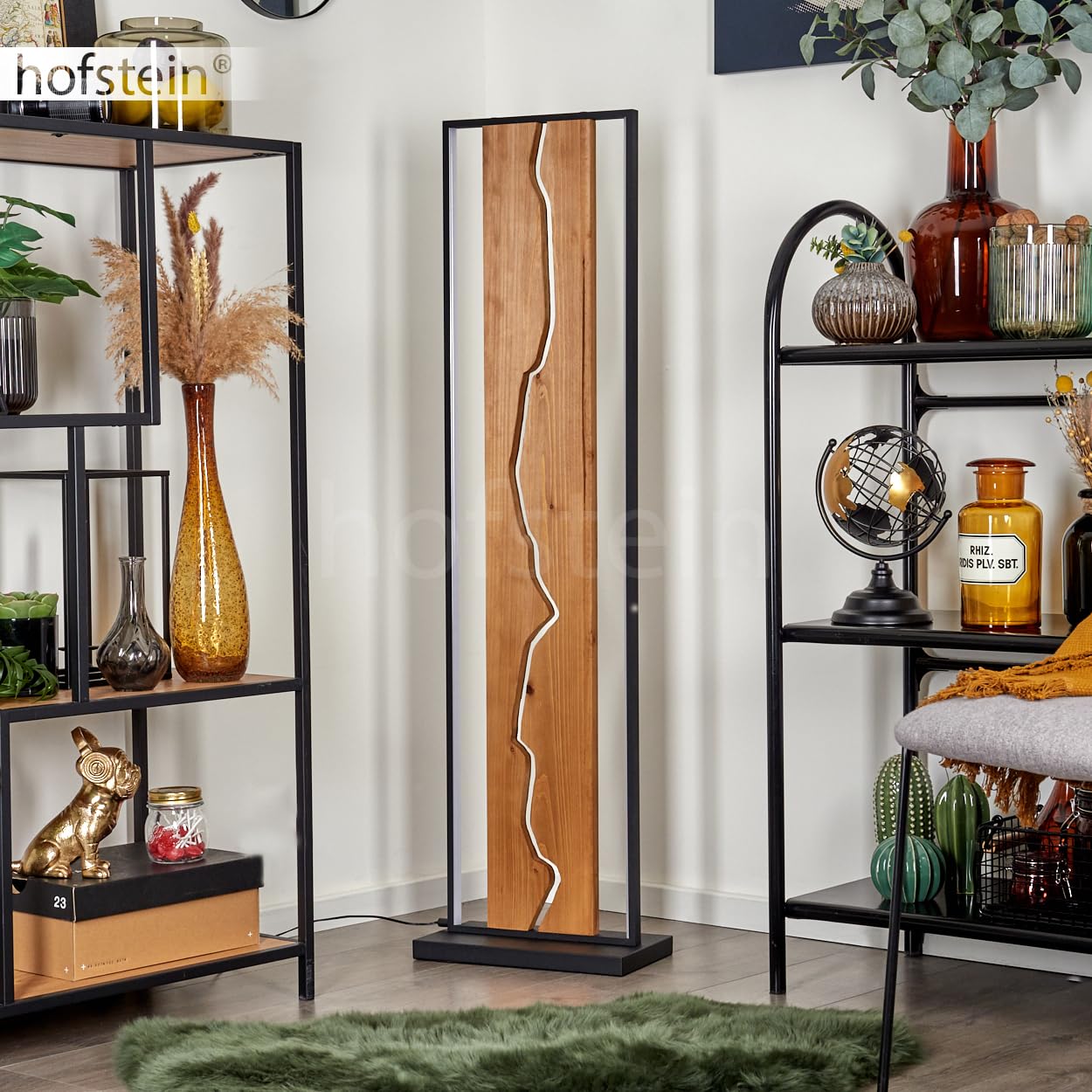 HOFSTEIN LED Stehleuchte Terre, moderne Stehlampe aus Metall/Holz/Kunststoff in Schwarz/Natur/Weiß, Retro/Vintage-Design mit Schirm aus Holz, 18 Watt, 2300 Lumen, 3000 Kelvin, Wohnzimmer, Schlafzimmer