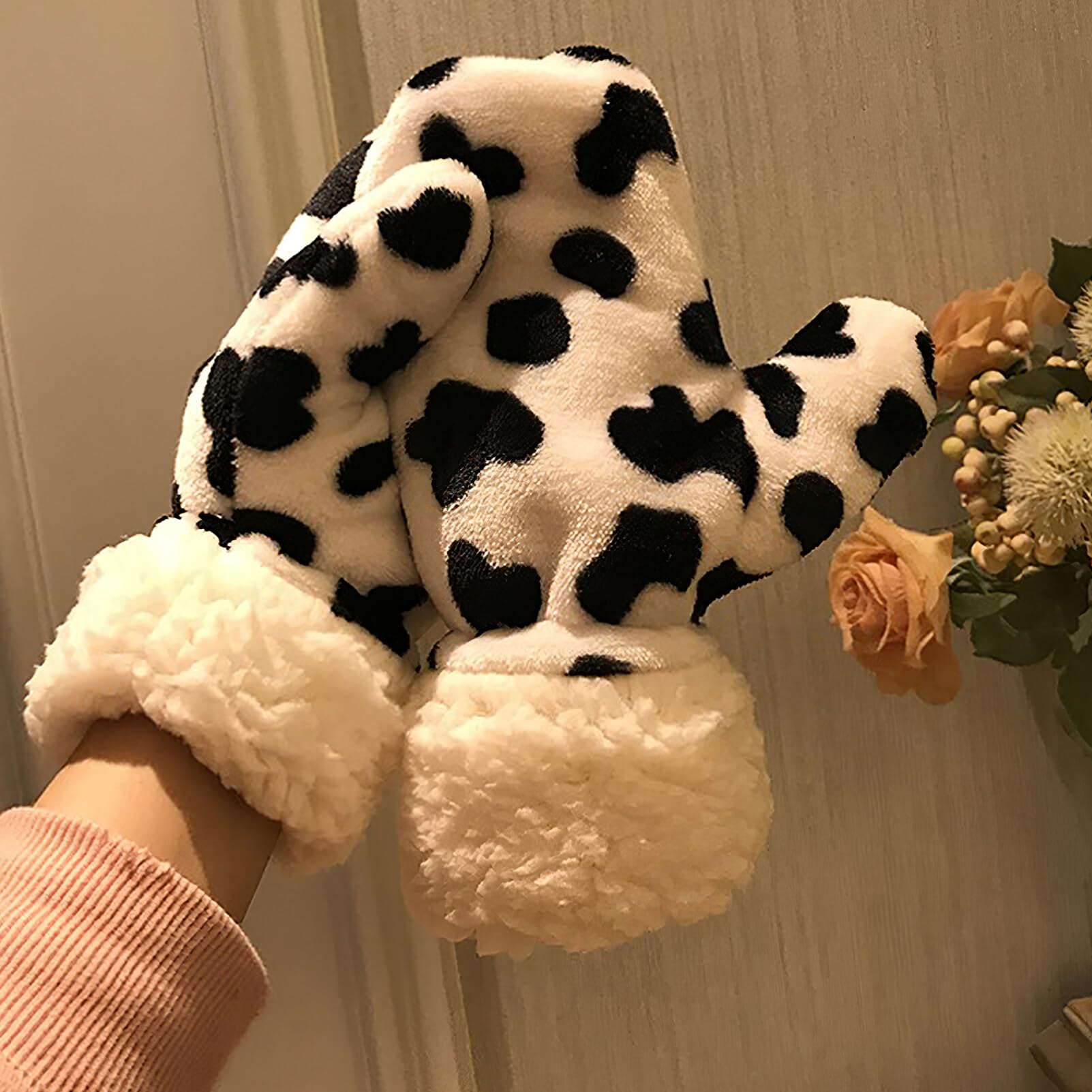 PRETYZOOM Cow Gloves - Plush Lining Mittens for Women & Girls, Warm & Cartoon Designs
