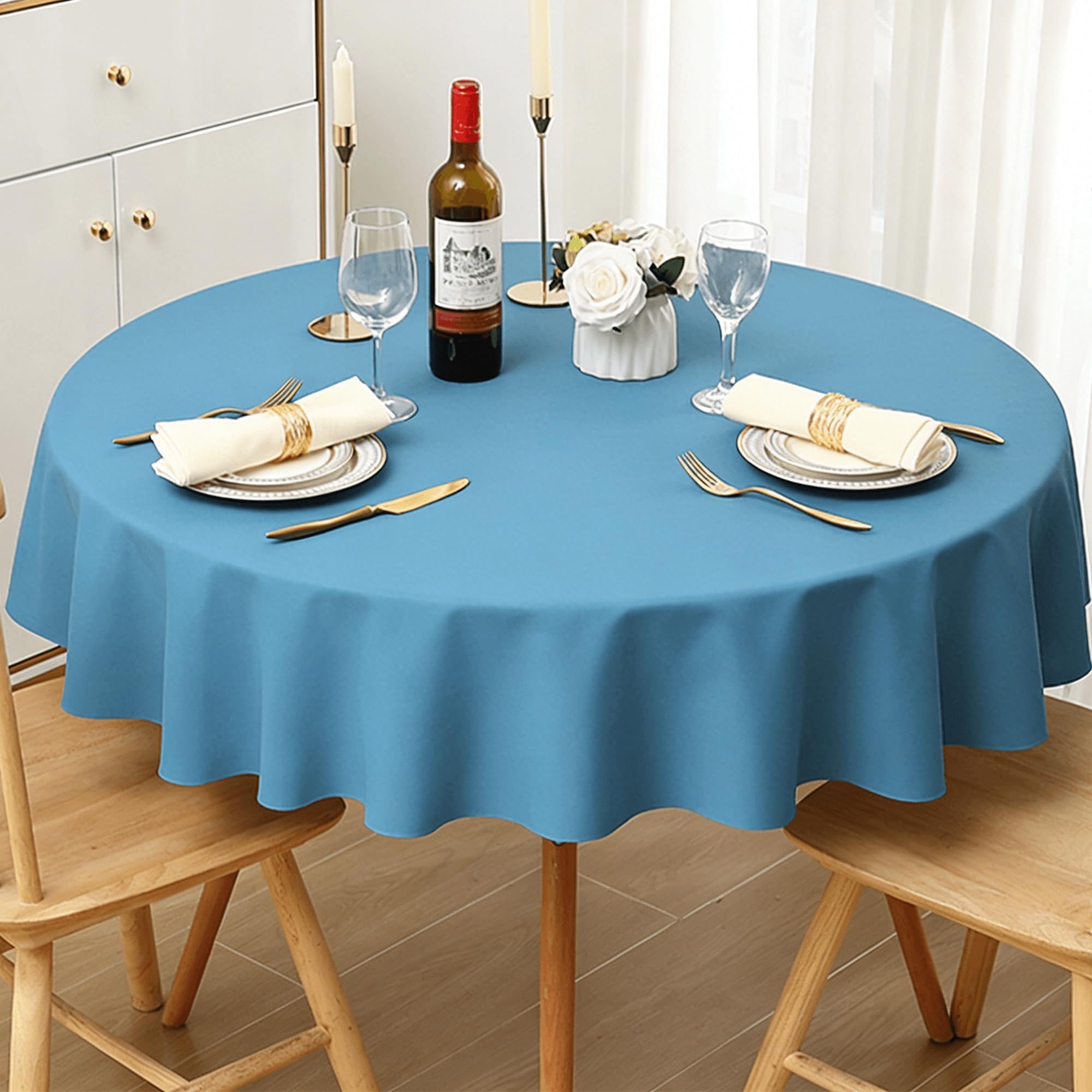 Nappe lavable bleu ciel 110x160 cm : solution anti-tache efficace pour vos repas