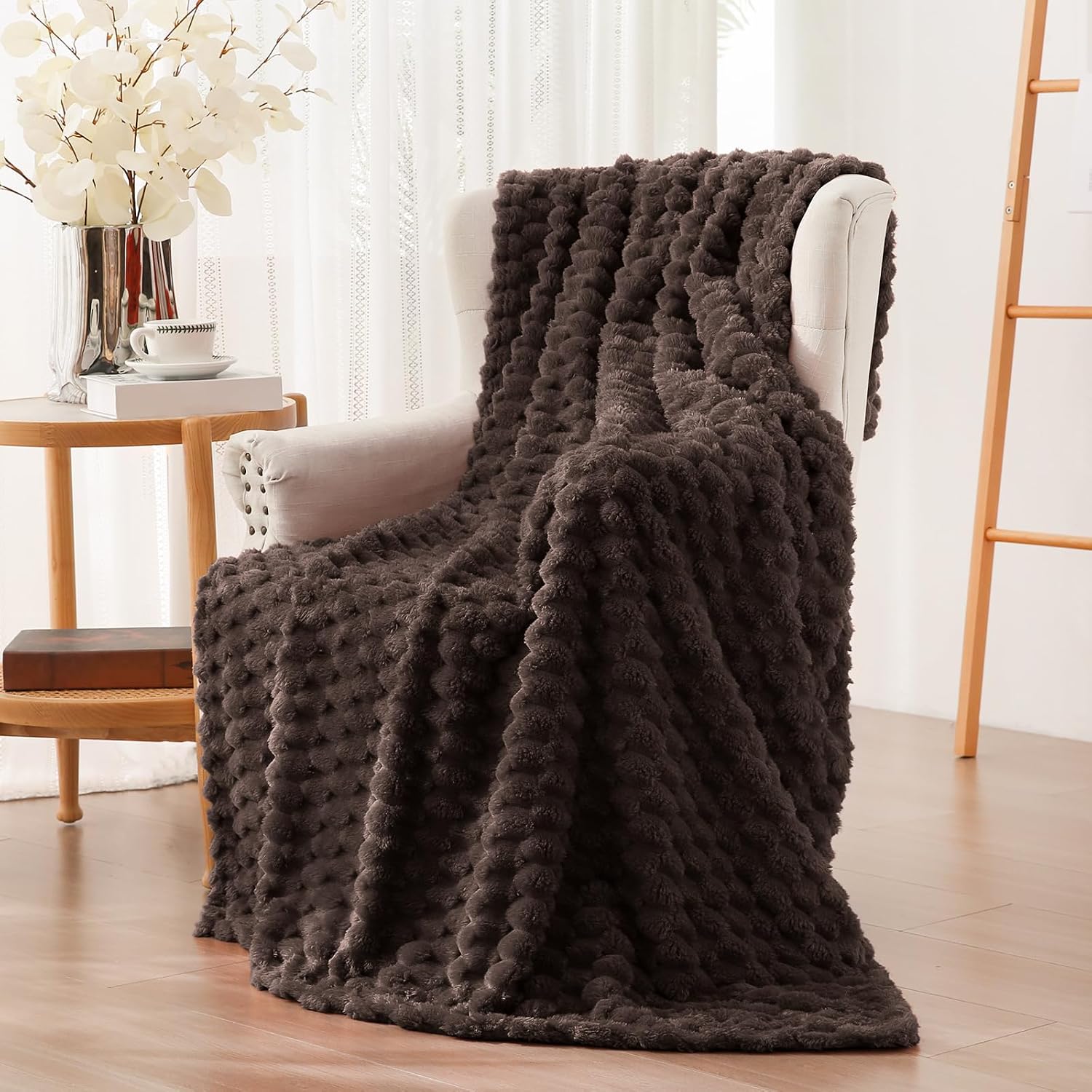 Vessia Flannel Fleece Throw Blanket, 3D Jacquard Brown Fuzzy and Warm Blanket for Couch, Sofa, Bed, 300GSM Super Soft Touch Cozy Home Decor for All Seasons (50x40 inches) thumbnail