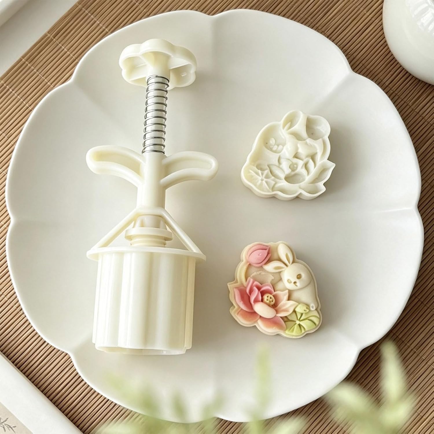Festival Pastry Mold 50g Hand Press Floral Animal Pattern Spring