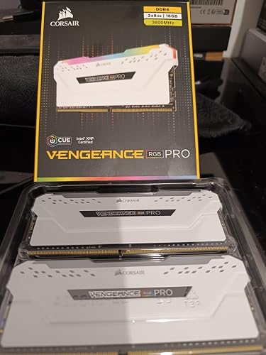 Corsair Vengeance RGB Pro 16 GB (2 x 8 GB) DDR4 3600 (PC4-28800