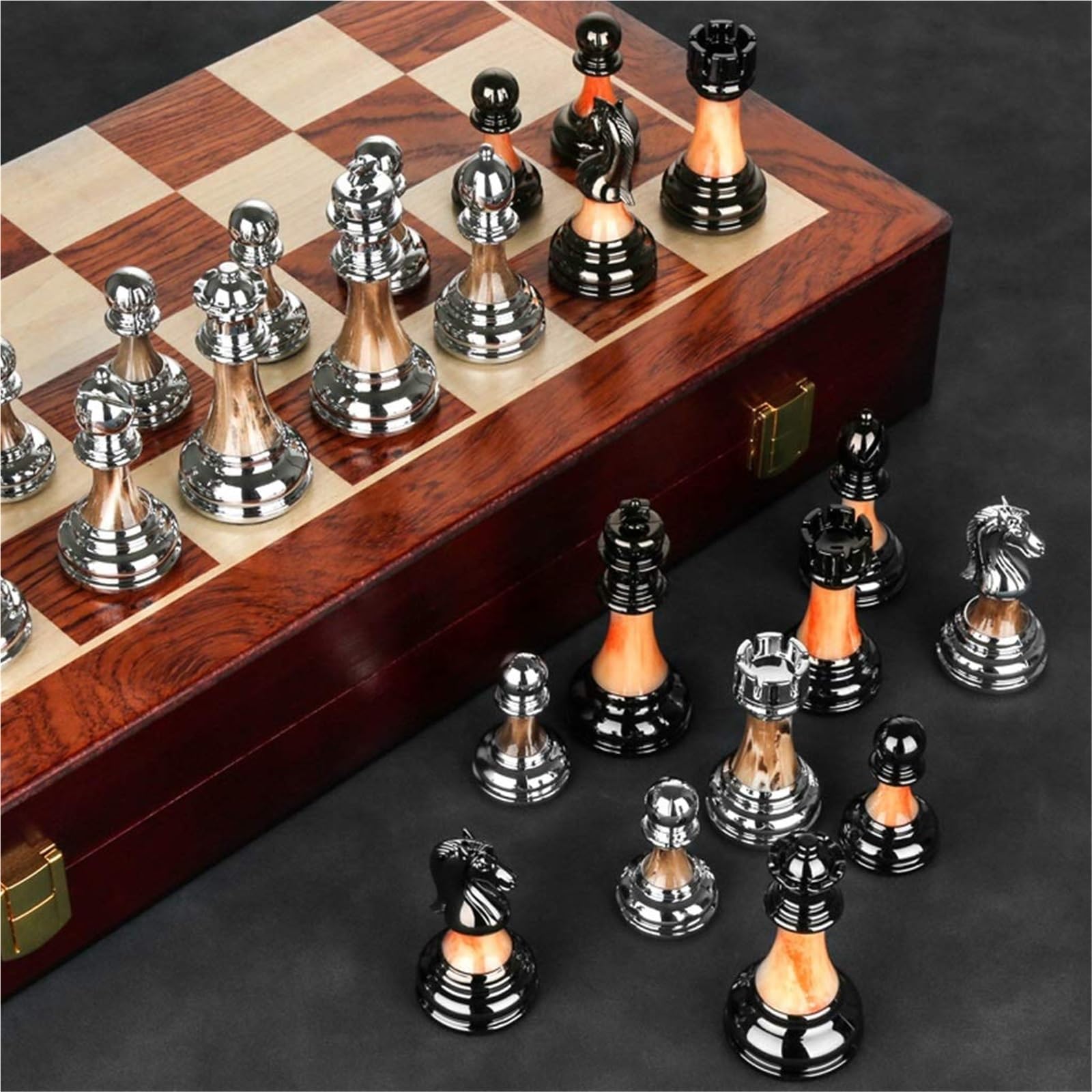 Set di scacchi internazionale, scacchiera classica, pezzi degli scacchi fatti a mano, set di scacchi in legno pieghevoli in metallo for adulti scacchiera portatile