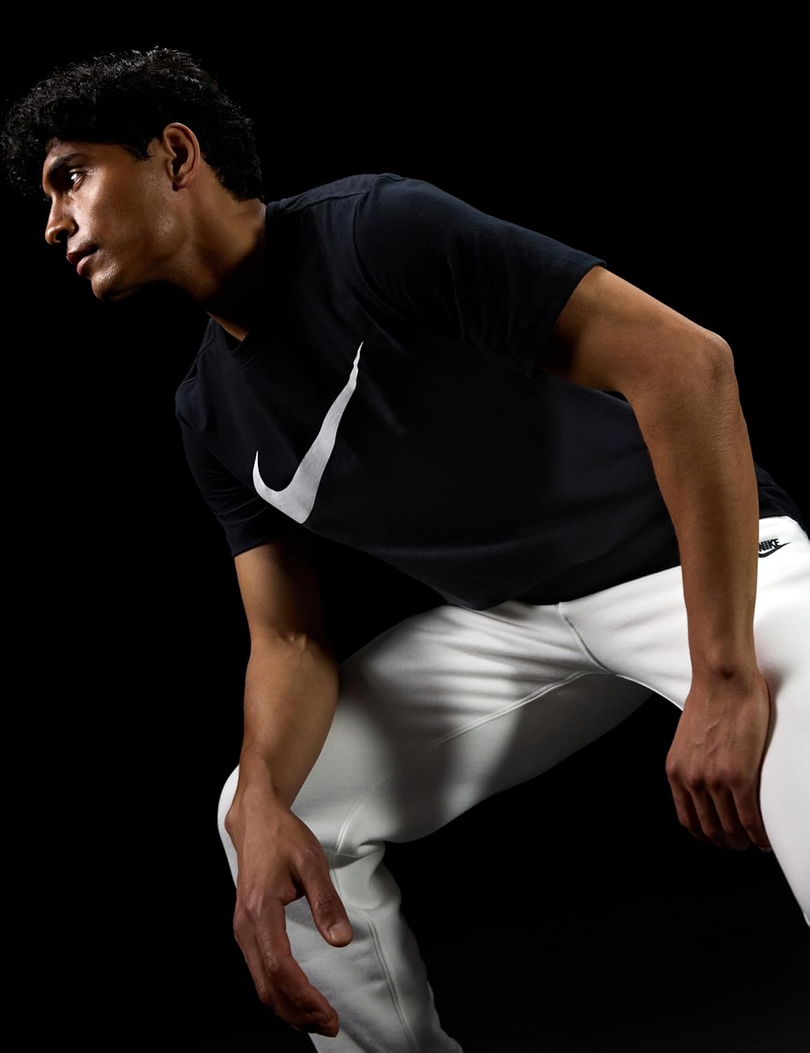 Nike Men's Swoosh Sportswear T-Shirt - Image 2