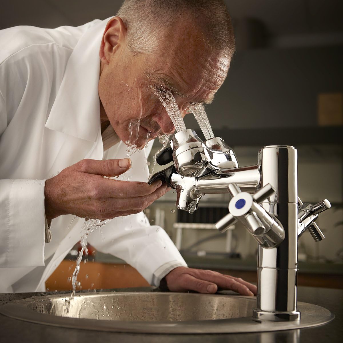 Speakman SEF-1850 Eyesaver Single-Post Laboratory Faucet with Integrated Emergency Eyewash Chrome - Eye Protection Equipment - 