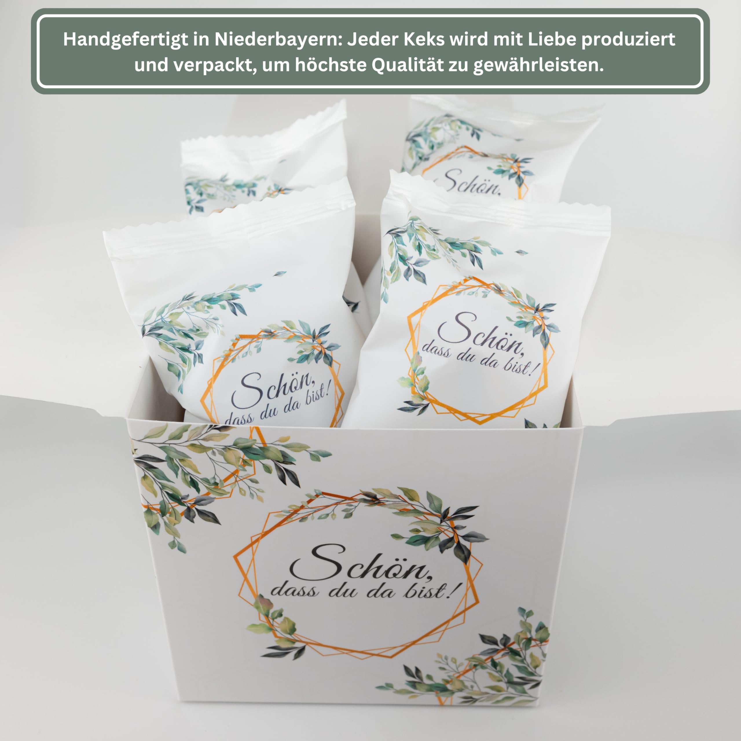 Lucky Treats - Schön, dass du da bist Glückskekse Weiß Eukalyptus - 12er Box - Mit liebevollen Botschaften auf Deutsch und Englisch - Gastgeschenke für Hochzeit & Taufe- Made in Germany