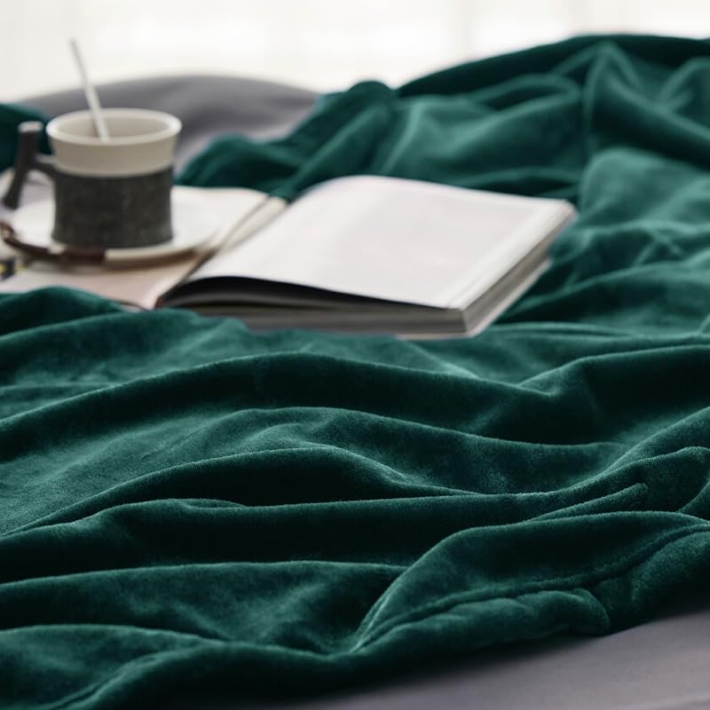 BEDSURE XXL Puha Fleece Takaró 230x270 cm, Meleg Téli Pléd Kanapéra, Sötétzöld