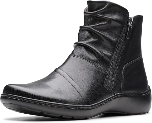 Clarks Womens Cora Pace