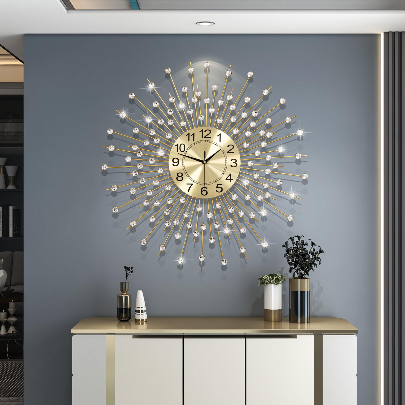 Horloge murale extra large dorée, design chic et finitions haut de gamme pour la maison