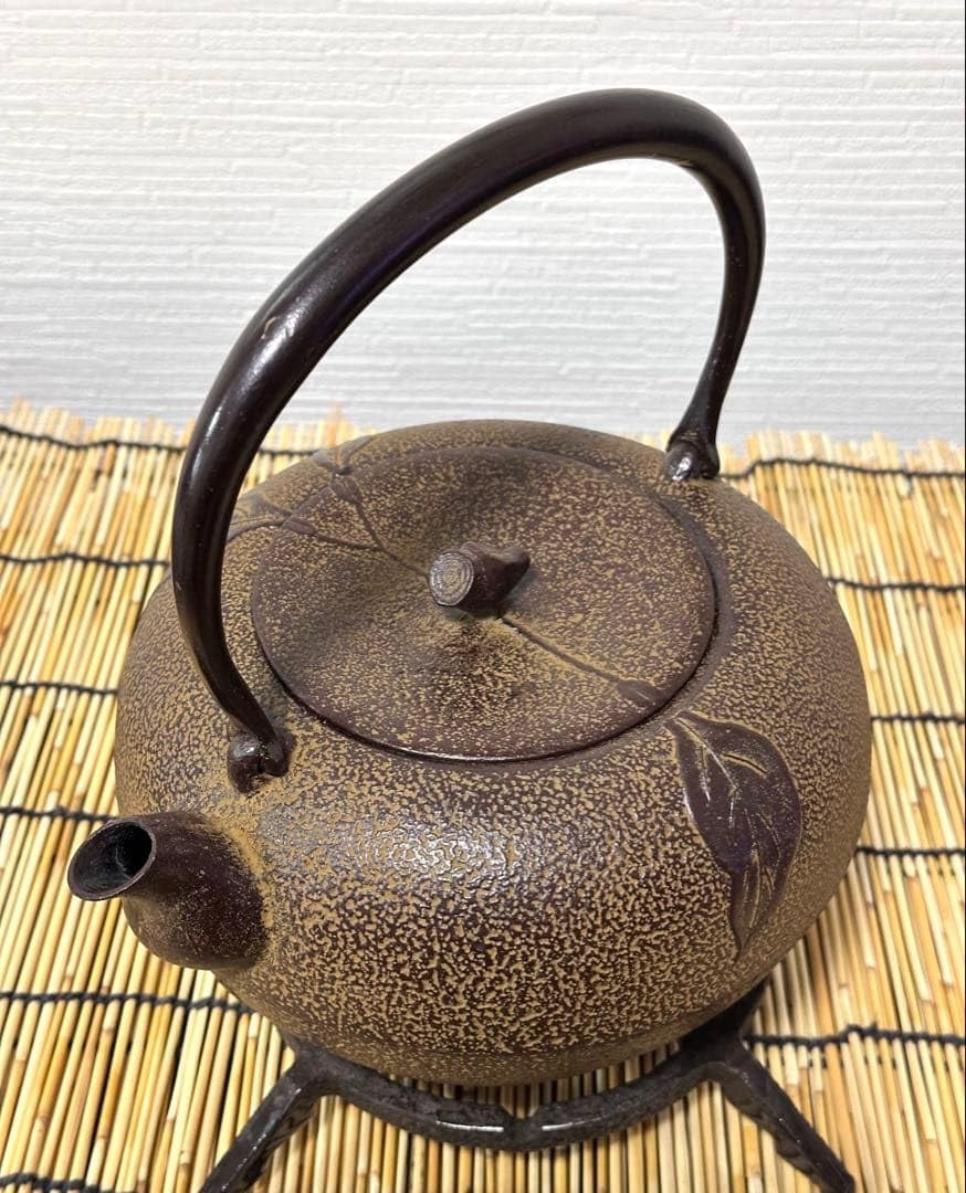 未使用品　南部伝統工芸士 及川寛治作　１５型姥口 柑橘文様　南部鉄瓶　南部鉄器 南部伝統工芸士 及川寛治作 15型姥口 柑橘文様 南部鉄瓶 南部