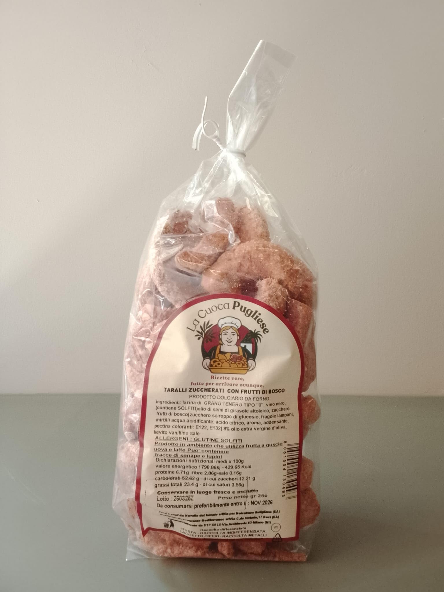 La Cuoca Pugliese - Taralli Zuccherati ai Frutti di Bosco Friabili, taralli dolci artigianali pugliesi, con frutti di bosco e vino nero, 10 x 250 g, specialità pugliese