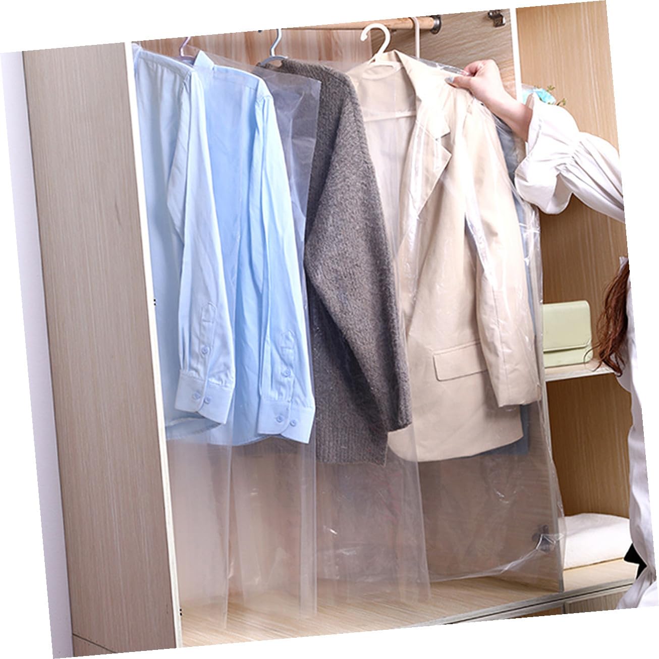 Funda Protectora de Traje Transparente Pp 100 Piezas 60x100 Cm | Reutilizable y Portátil, Ligera para Colgar, Presentación para Tintorería y Tiendas