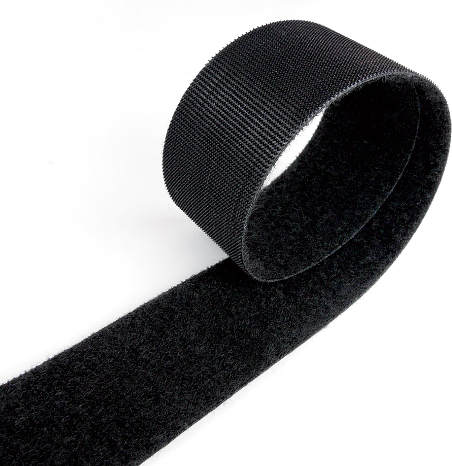 VELCRO Brand ONE-WRAP Rolka taśmy typu back-to-back, czarna, wielokrotnego użytku, do zarządzania kablami i wiązania, standard 25 mm, wytrzymała 50 mm, bardzo szeroka, 107 mm, wytrzymała (50 mm x 2 m)
