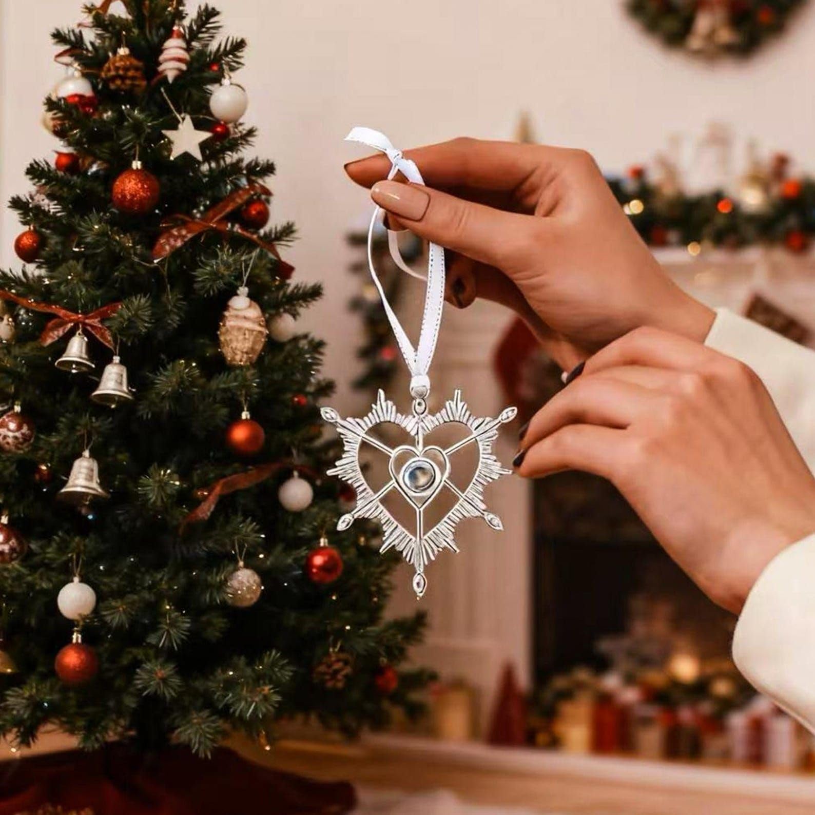 Personalizzato fiocco di neve albero di Natale ornamenti Decoration 2025, su misura Projection foto commemorativo