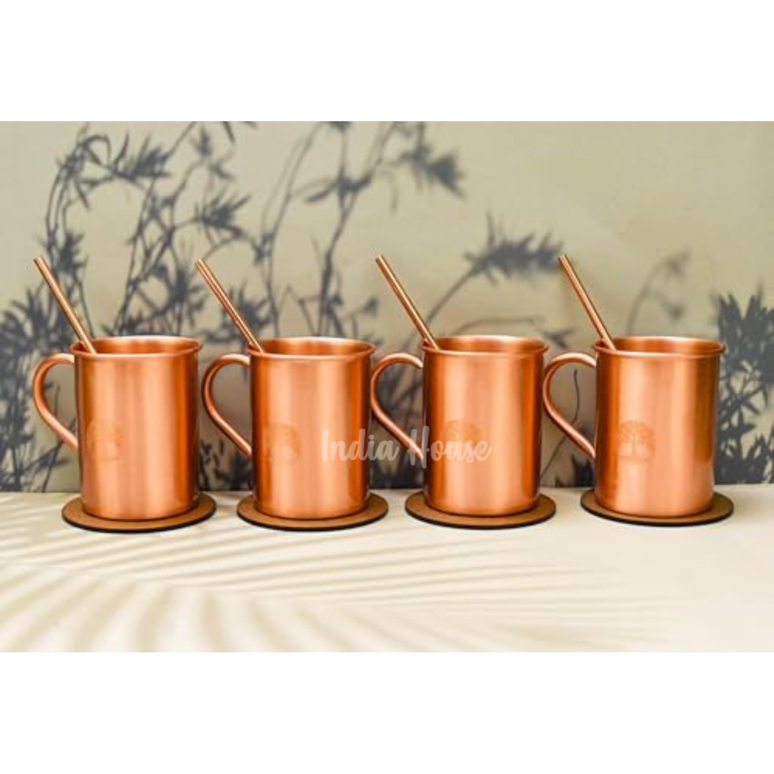 Moscow Mule Copper Mugs – zestaw 4 szklanek z litego miedzi z motywem drzewa, 16 oz, bezpieczne dla żywności i koktajli, zestaw ze słomkami i podstawkami do zimnych napojów, piwa, wini