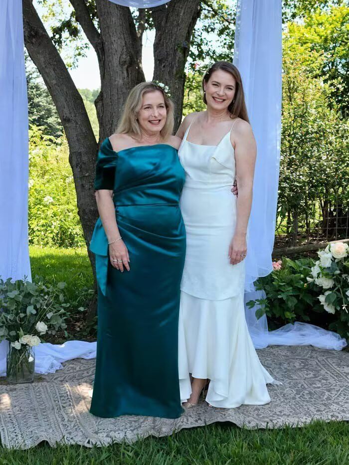 Satin Mother of The Bride Dresses Mermaid Off Shoulder Formal Evening Dress VS1054