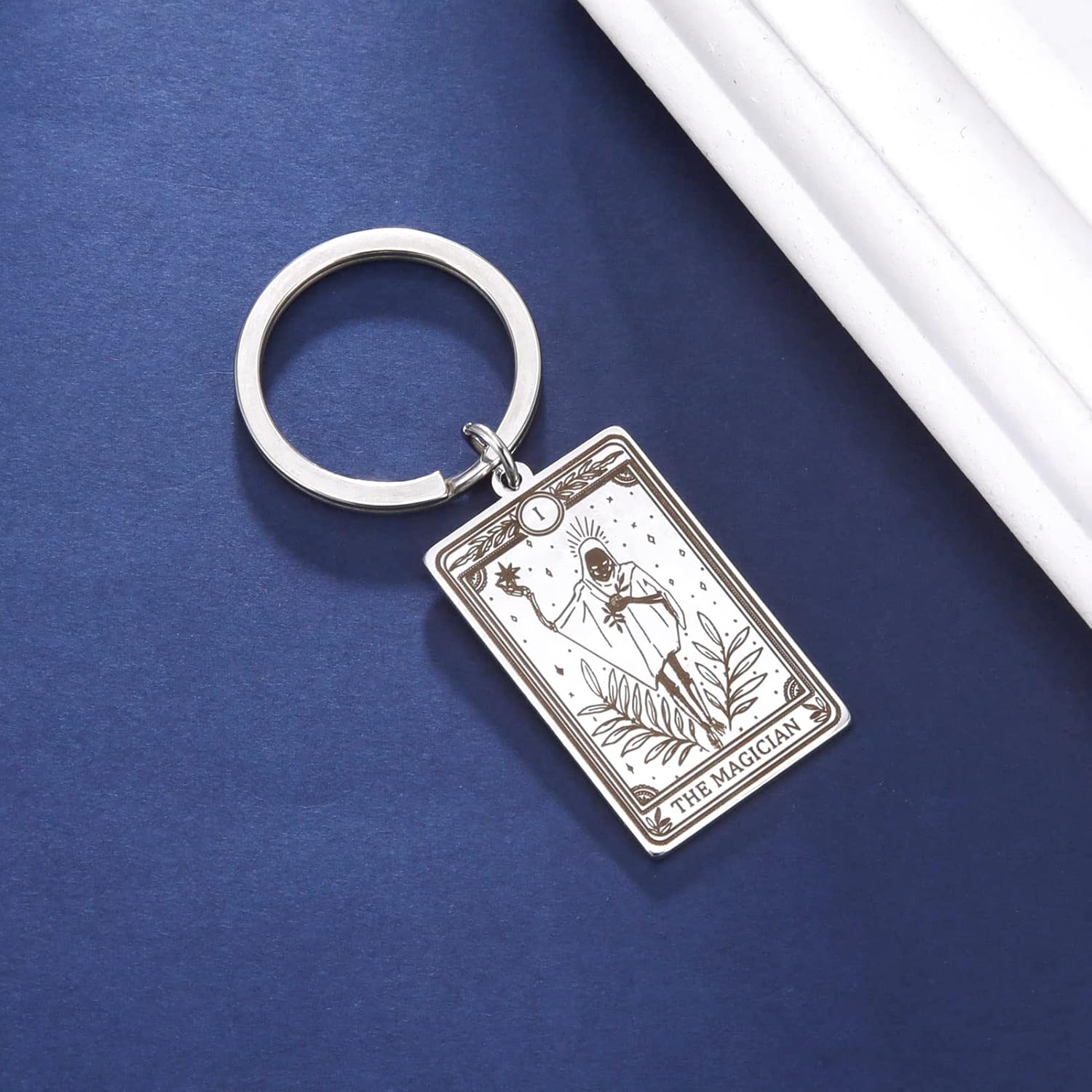 Miniatura 5 de TEAMER Skeleton Tarot Cards Keychains Stainless Steel Amulet Marigold Tarot Card Major Arcana Keyring for Keys Cars Bags
