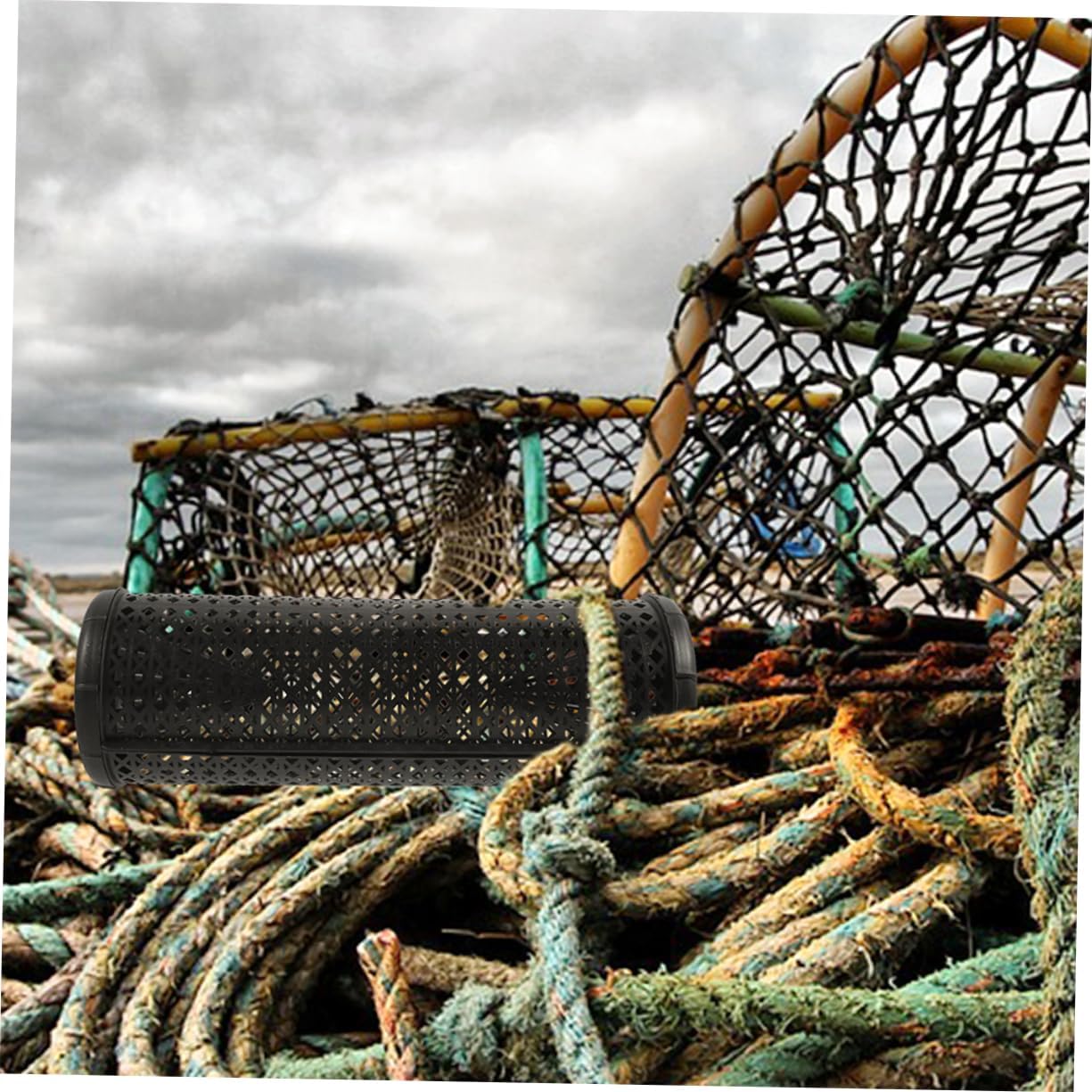 2Pcs Portable Fish Trap Cage for Eels Crawfish and Shrimp Durable Mesh Design for Efficient Fishing Lightweight and Easy to Transport for Outdoor Use