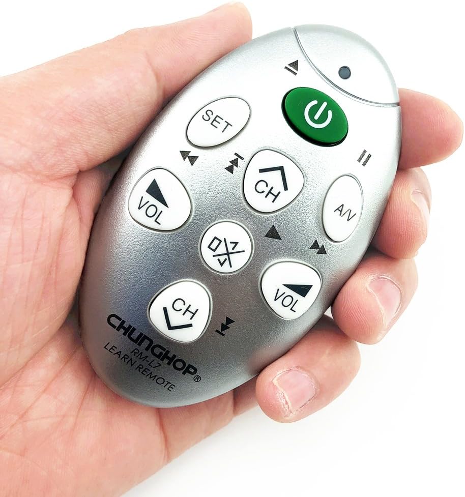 CHUNGHOP RM-L7 remote control held in hand