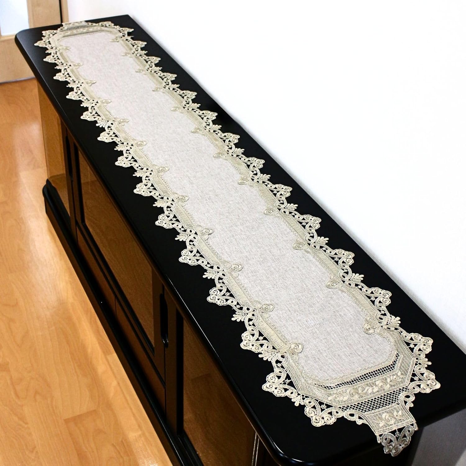 アンティーク イタリア購入 ハーダンガー蝶々刺繍 レアで美しいピンク