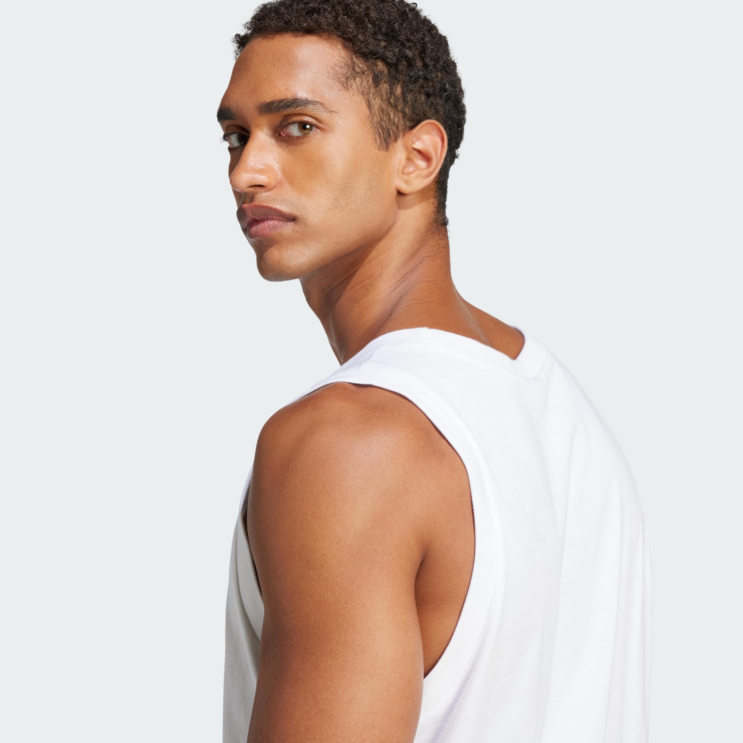 adidas Koszulka Mężczyźni ESSENTIALS SMALL LOGO SINGLE JERSEY TANK TOP