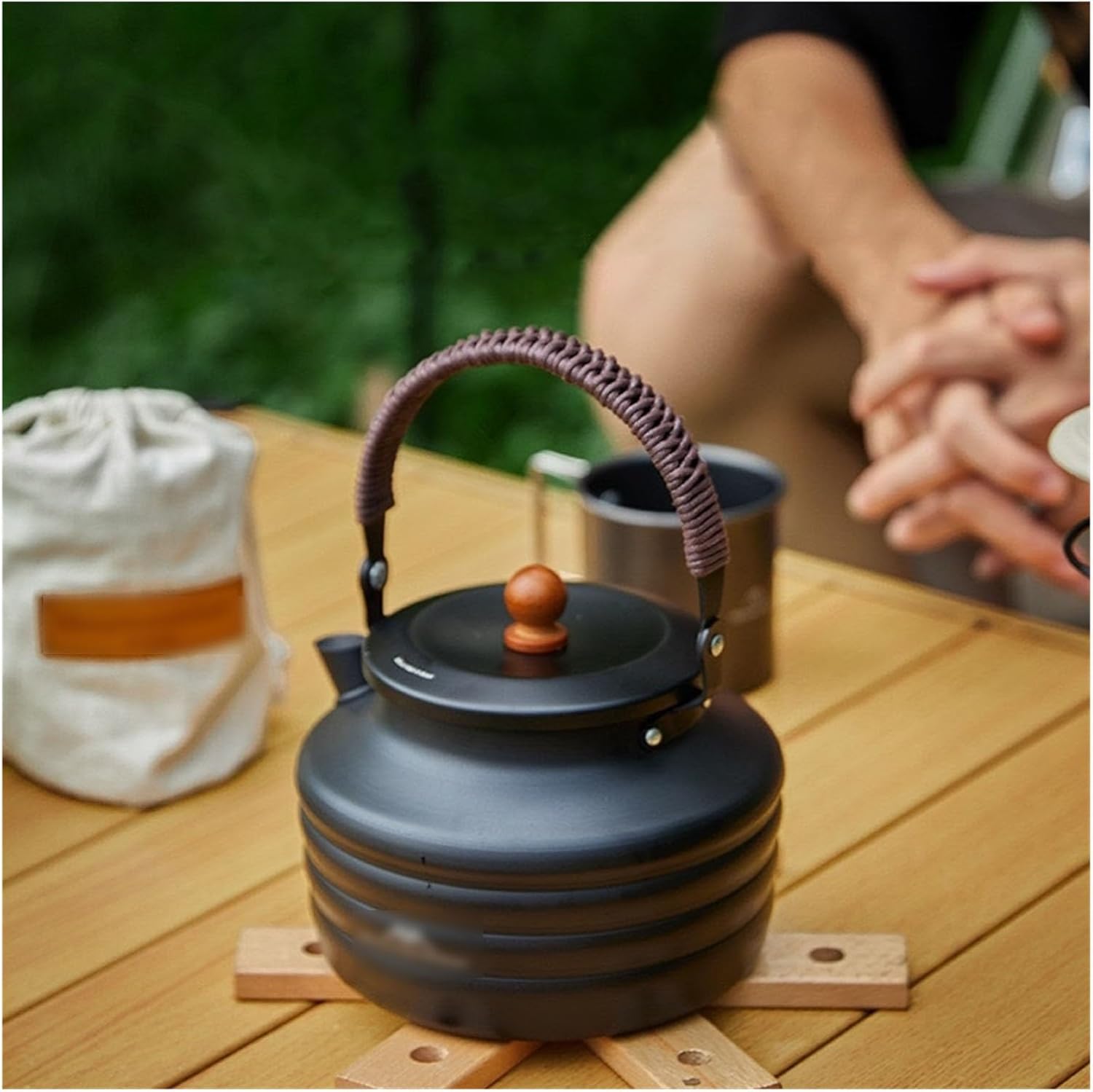 Outdoor Kettle 1.4L Camping Kettle Tea Pot Outdoor Hiking, Portable Ultra-Light Coffee with Folding Handle, for Stove Top, Picnic and Traveling