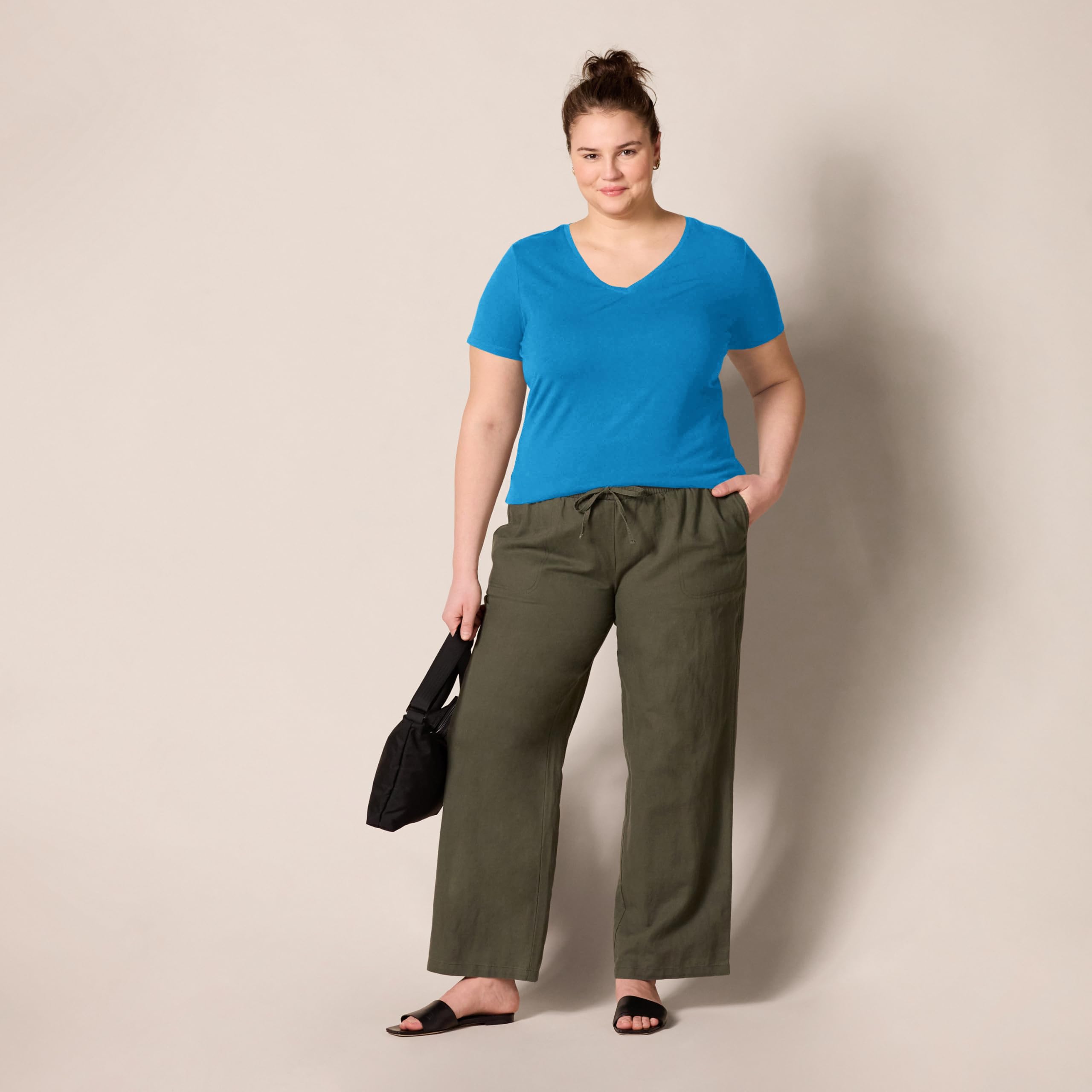 Amazon Essentials Women's Regular-Fit Short-Sleeve T-Shirt (Crewneck and V-Neck Options), Multipacks — view 353