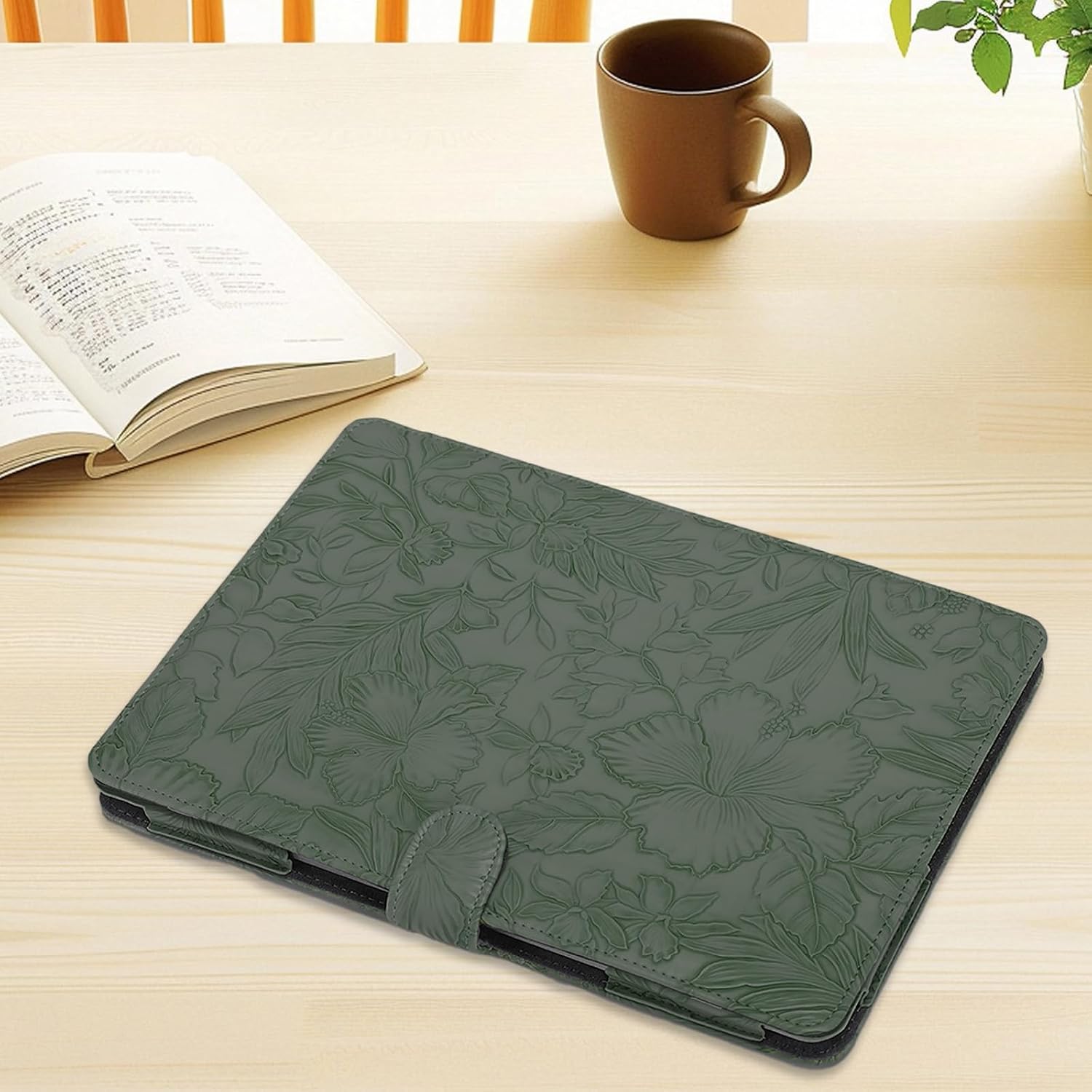 MOSISO Case Compatible with MacBook Air 13.6 inch M4 M3 M2 2025-2022 /Air 13 M1 2022-2018 /Pro 13 M2 M1 2025-2016, Embossed Retro Hibiscus PU Leather Portfolio Protective Stand Cover, Emerald Green