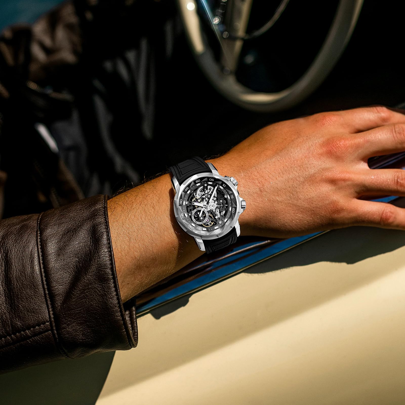 FEICE FM511 Herren Automatikuhr Skelett Saphirglas Schwarzem Gummiarmband | Edelstahlgehäuse 46 mm, Skelettiertes Zifferblatt, Leuchtzeiger, Wasserdicht bis 5 ATM