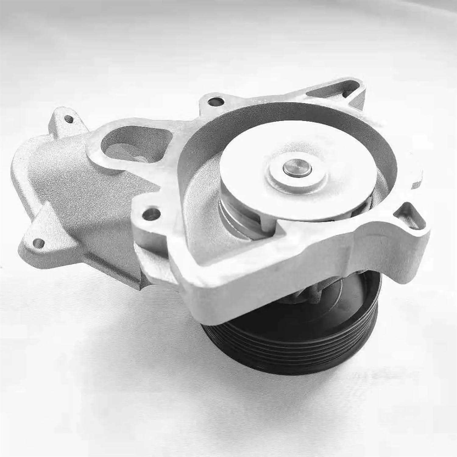 Engine coolant water pump 11517805810 11517790472