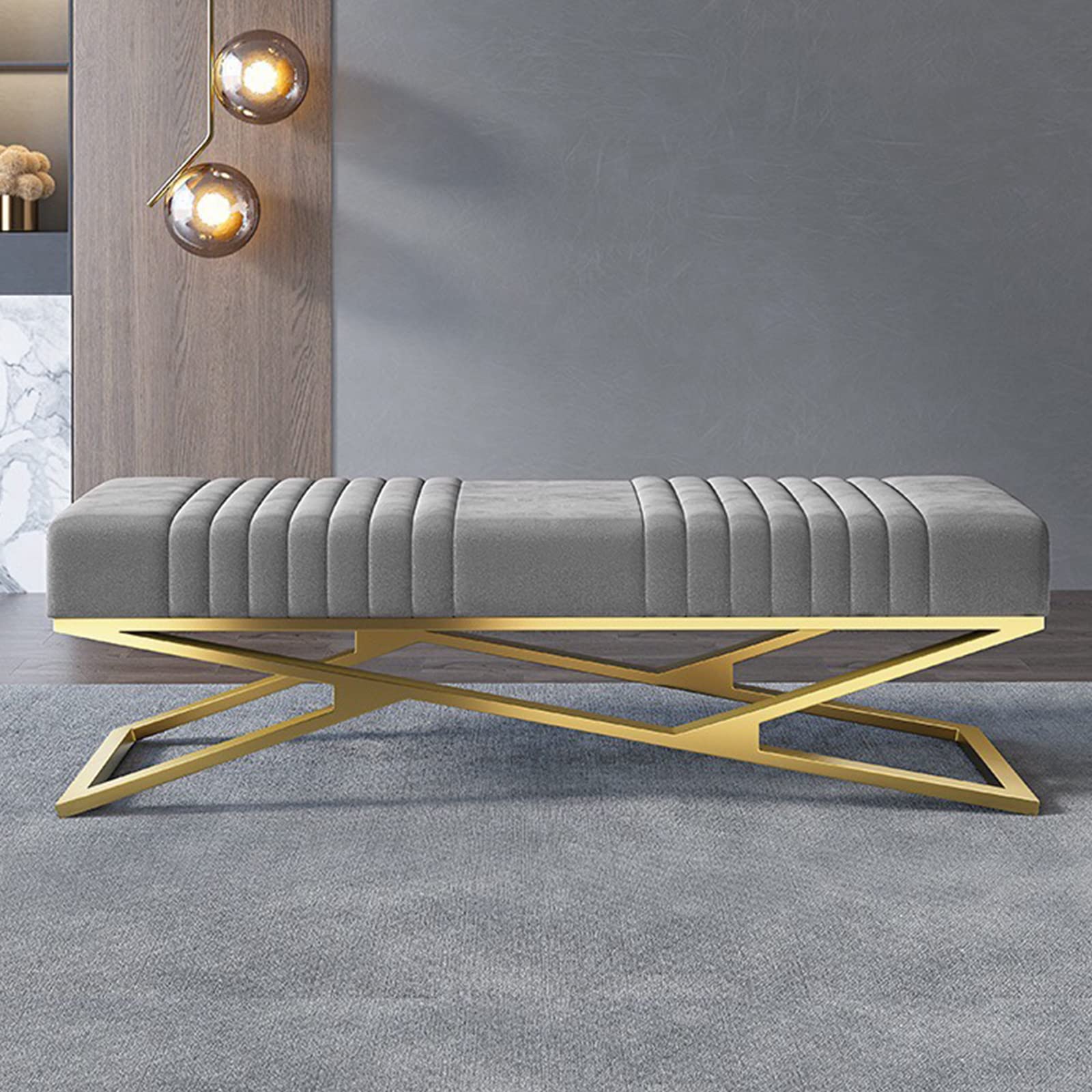 Tabouret repose-pieds gain de place pour désencombrer le salon gris