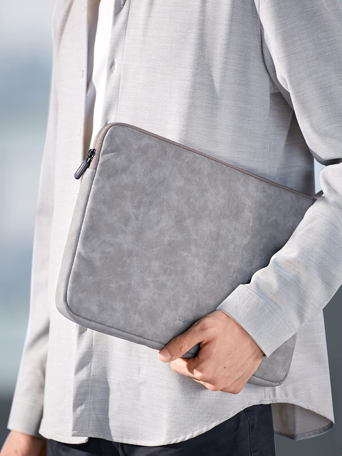 UGREEN Capa para laptop de 13,3 polegadas, couro de camurça PU, macia, acolchoada com zíper, capa compatível com MacBook Air Pro 2021, 2020 e 2019, resistente à água, pasta protetora, cinza