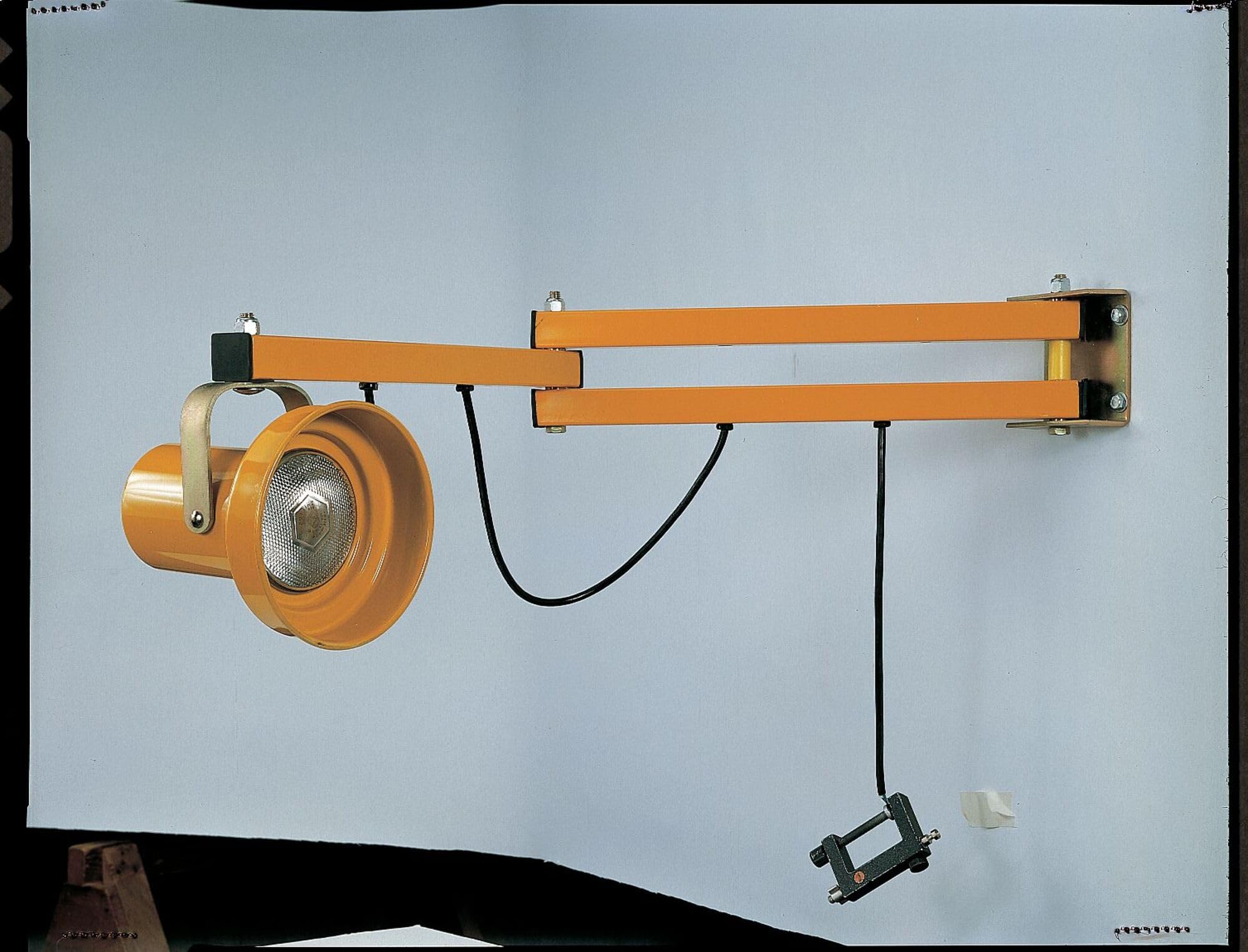 Wesco Industrial Products 272224 Heavy Duty Steel Dock Light, 24