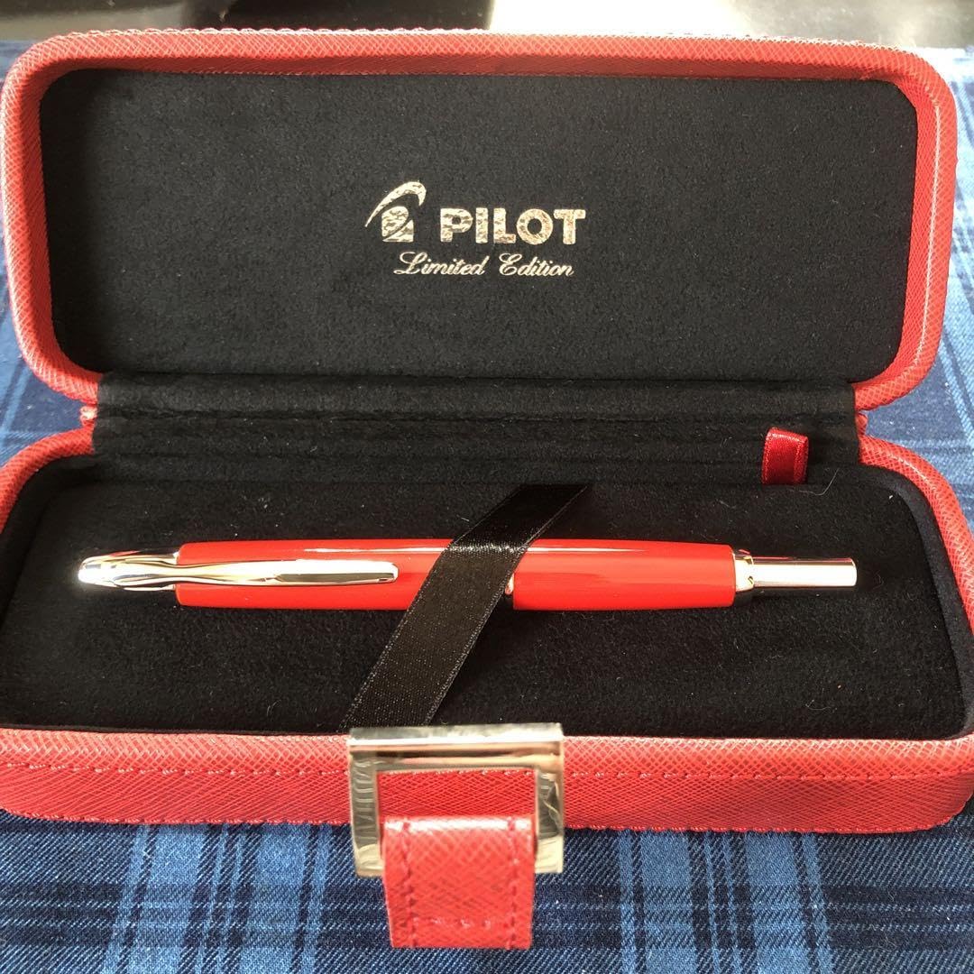 パイロット 万年筆 キャップレス 2009年限定 M