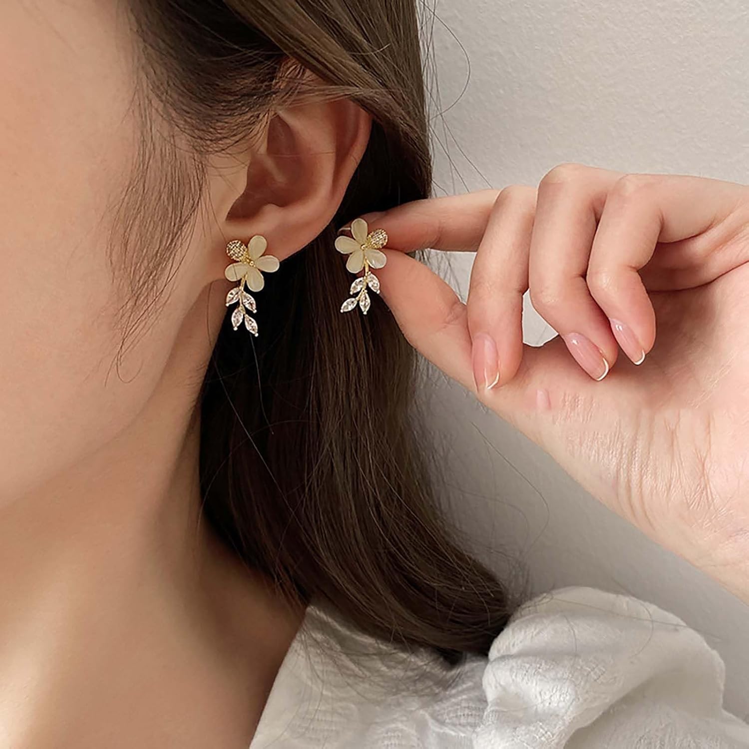 Vintage Crystal Flower Ear Climber Earrings Moonstone Flower Dangle Earrings Gold Cz Leaf Drop Earrings Rhinestone Leaf Stud Earrings Jewelry for Women - Image 5