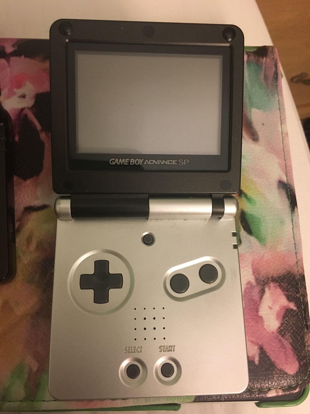 Amazon.com: Limited Edition Game Boy Advance SP- Dual Tone