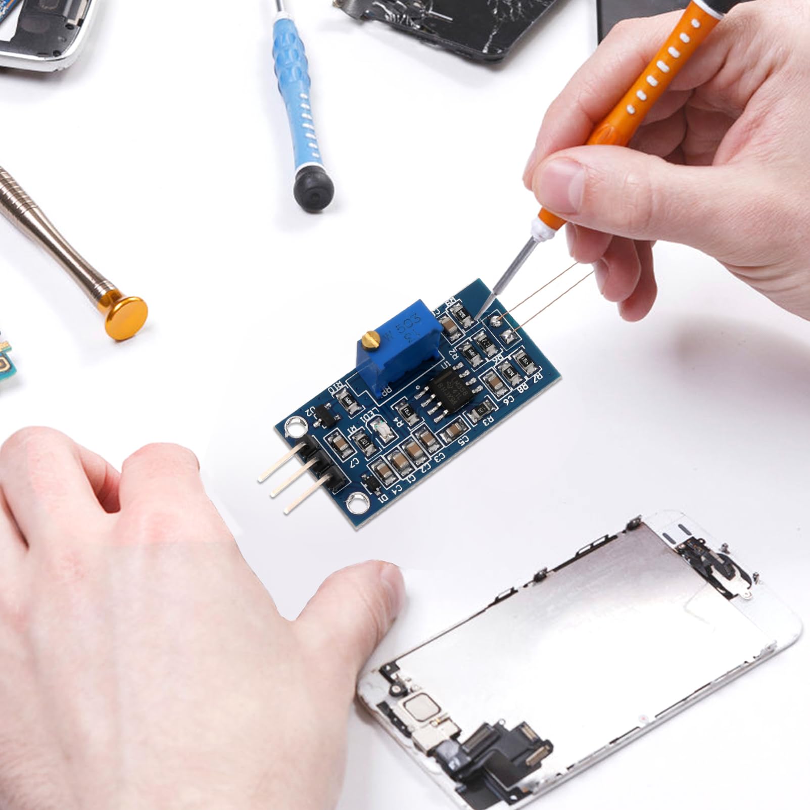 BESPORTBLE Module Amplificateur De Charge Pour Capteur De Déformation Avec Sortie De Tension - Détection De Flexion - Compatible Avec Jauge De Contrainte 350 Ohms Idéal Pour Tests De Bending