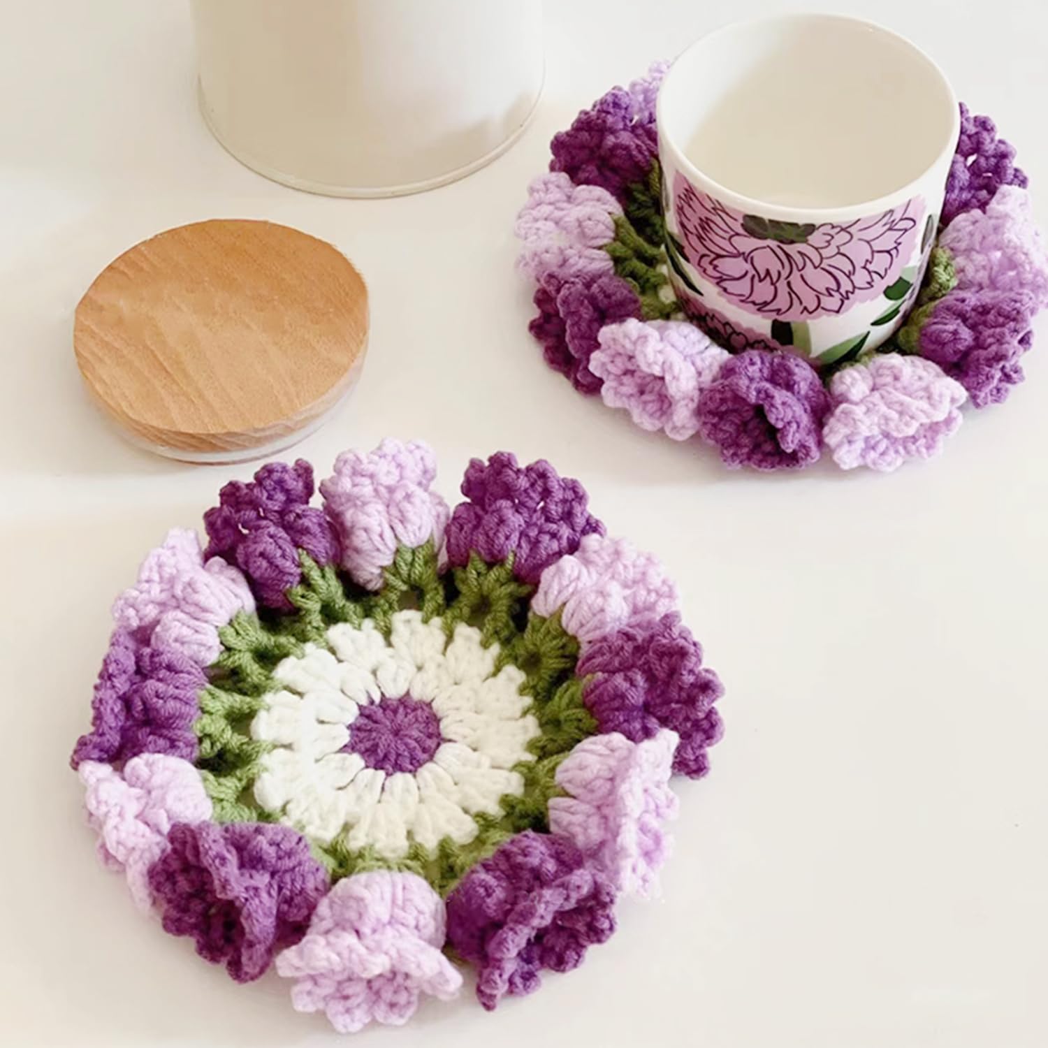 Magicaldiy Purple Handmade Crochet Flower Bouquet Coaster, 3D Knitted Floral Coaster For Drinks, Coffee Table Home Office Desktop Table Decoration Country Style Decoration (Purple)