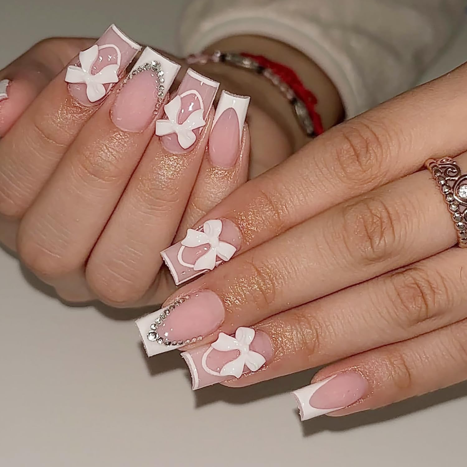 24Pcs White French Tip Press on Nails Medium Square Fake Nails Rhinestone Nails Tip Design Cute Press ons Bow Charm False Nails Nude Pink Full Cover
