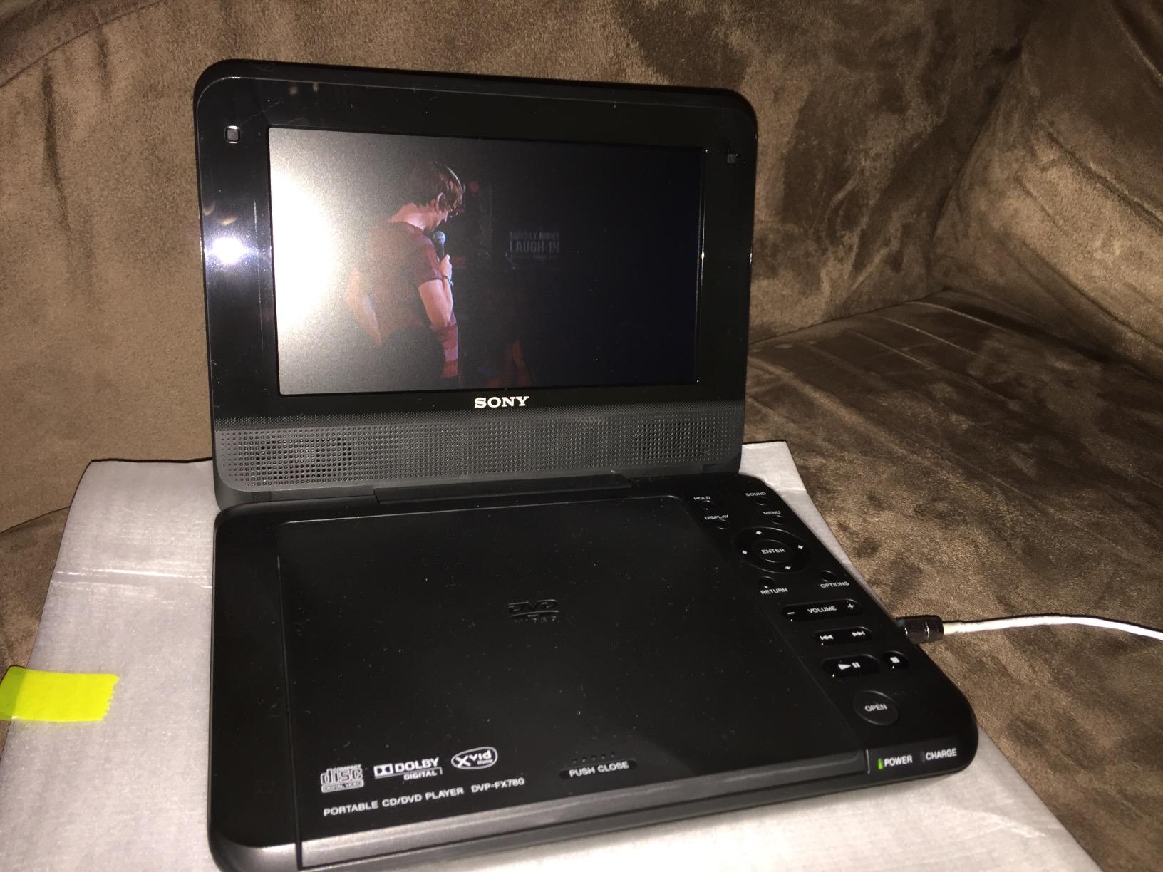 Sony DVPFX780 7-inch Screen Portable DVD Player - Black : Amazon.co.uk ...