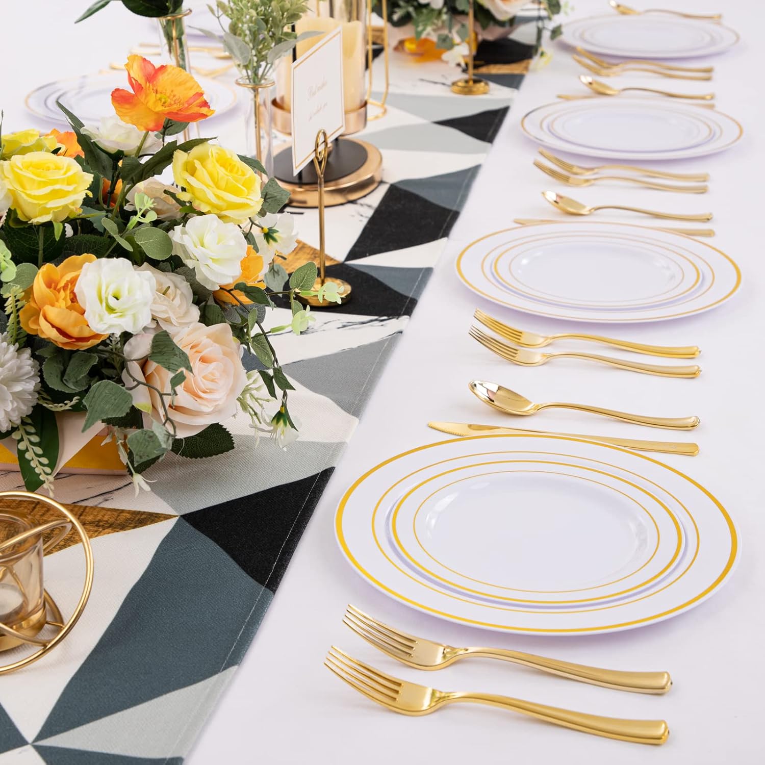 WELLIFE 120PCS Gold Plastic Plates, Party Supplies includes: 60pcs 10.25inch Dinner plates and 60pcs 7.5inch Dessert plates,Plastic plates Disposable
