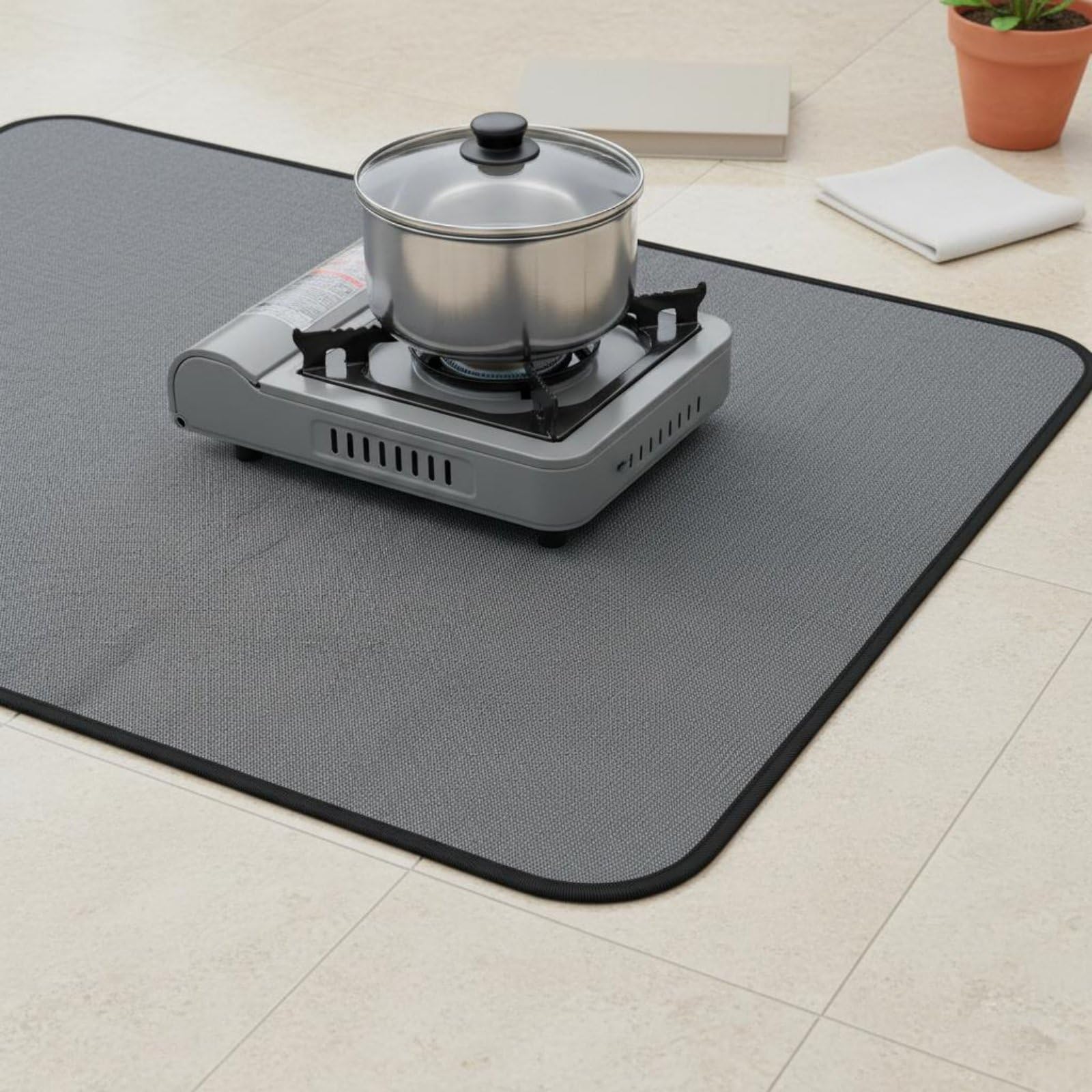 Outdoor Grill Pad Feuerfeste Grillmatte Schutzmatte Bodenmatte Funkenmatte mit Silikonbeschichtung Und Glasfaser für Schutz vor Hitze Kohlen Und Fett, 60 40Zoll