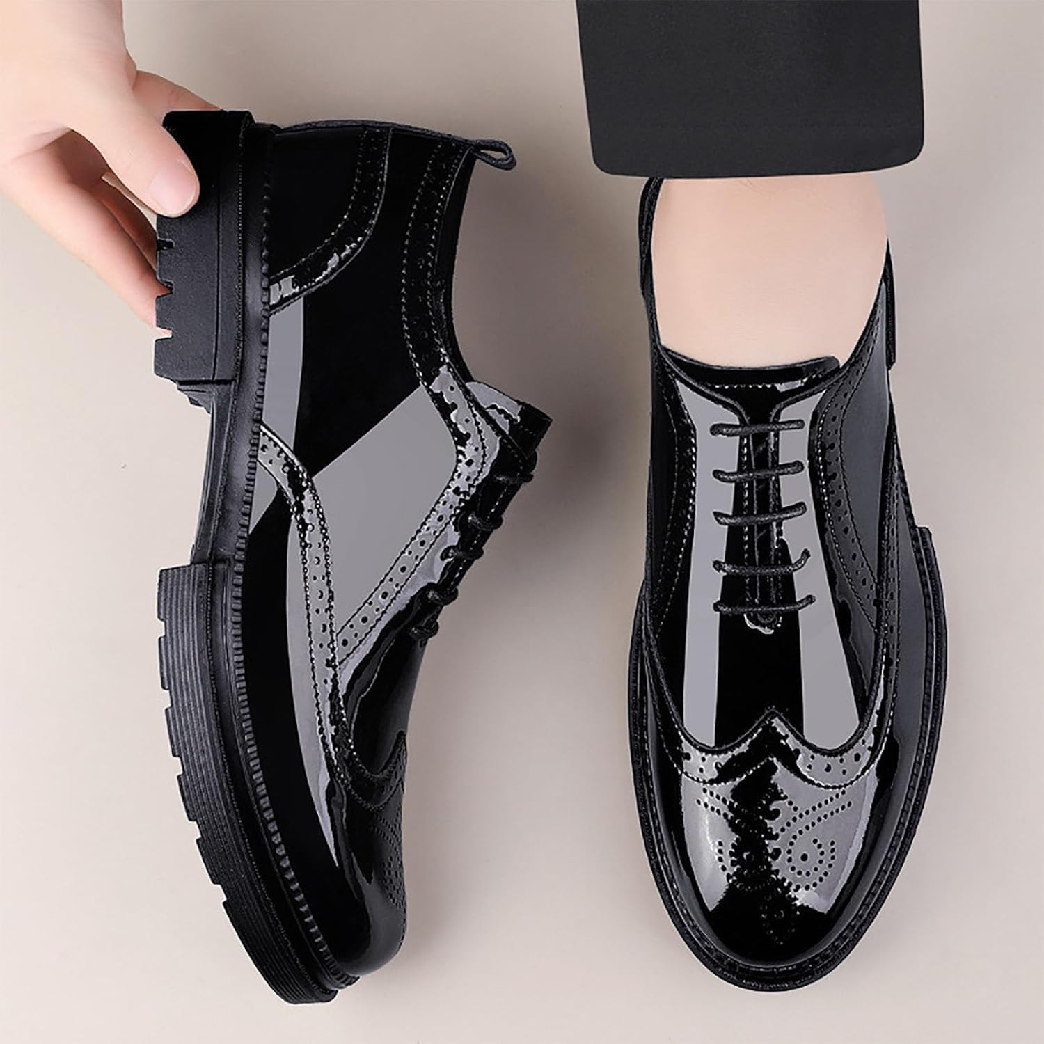 Męskie Lakierowane Skórzane Buty Typu Brogue Z Rzeźbionymi Brogsami, Grube Skórzane Sznurowane Buty Typu Oksford, Codzienne, Komfortowe Buty Do Pracy I Biura, Black, 7.5 UK