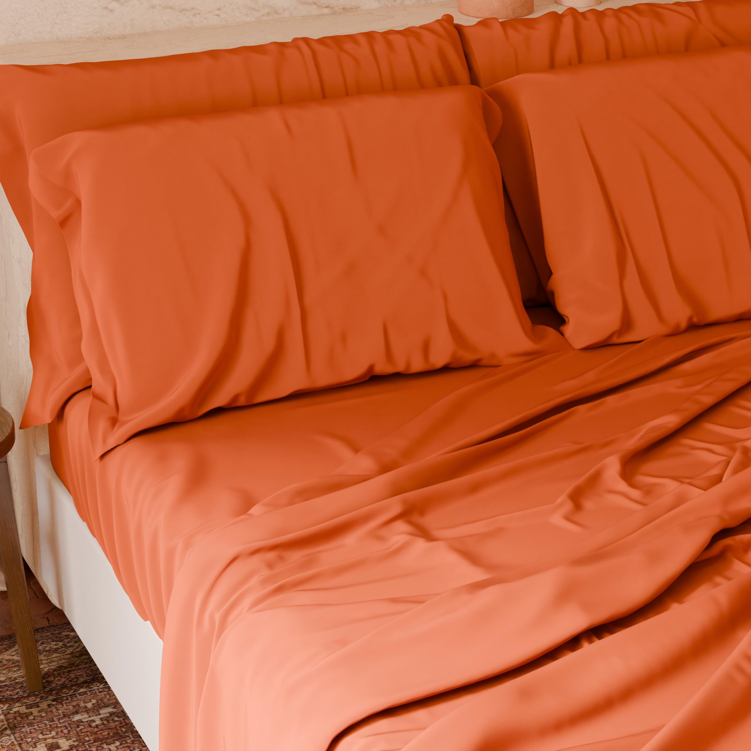 Parure de lit grand lit orange pour sublimer votre chambre à coucher moderne et chaleureuse