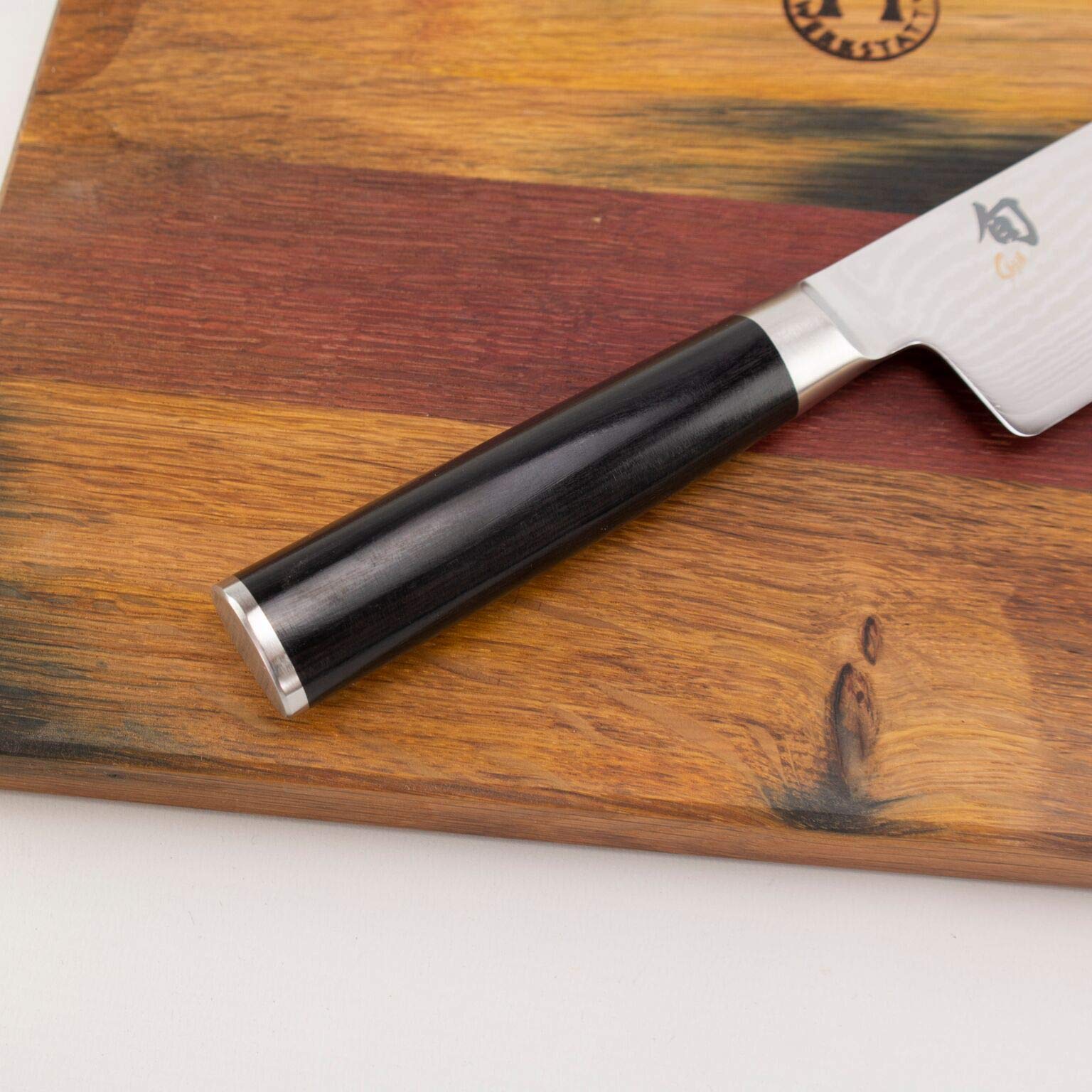 KAI Shun Classic zestaw noży kuchennych, bardzo ostry nóż ze stali damasceńskiej DM-0707, ostrze 25,5 ze stali damasceńskiej, duża deska do krojenia z drewna beczkowego (dąb), 34 x 21 cm, VK: 260,- €