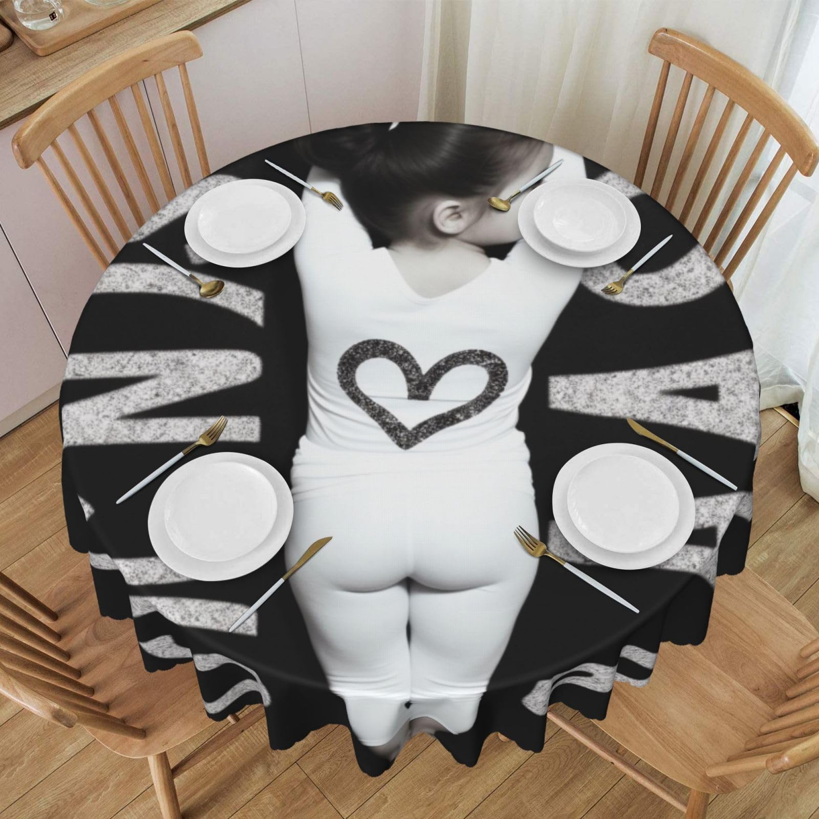 Nappe ronde 152 cm Love Gymnastics idéale pour buffets et mariages