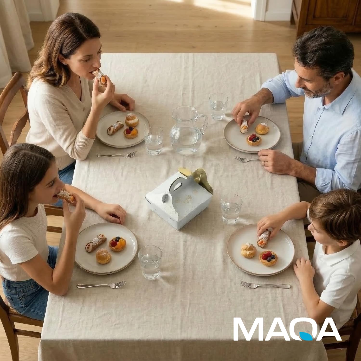 MAQA 25 Pezzi Scatole Porta Torta 15 x 21 cm, Rettangolari in Cartone Bianco e Oro con Maniglia, Porta Dolci, Pasticcini e Biscotti per Asporto, Feste, Pasticcerie e Catering