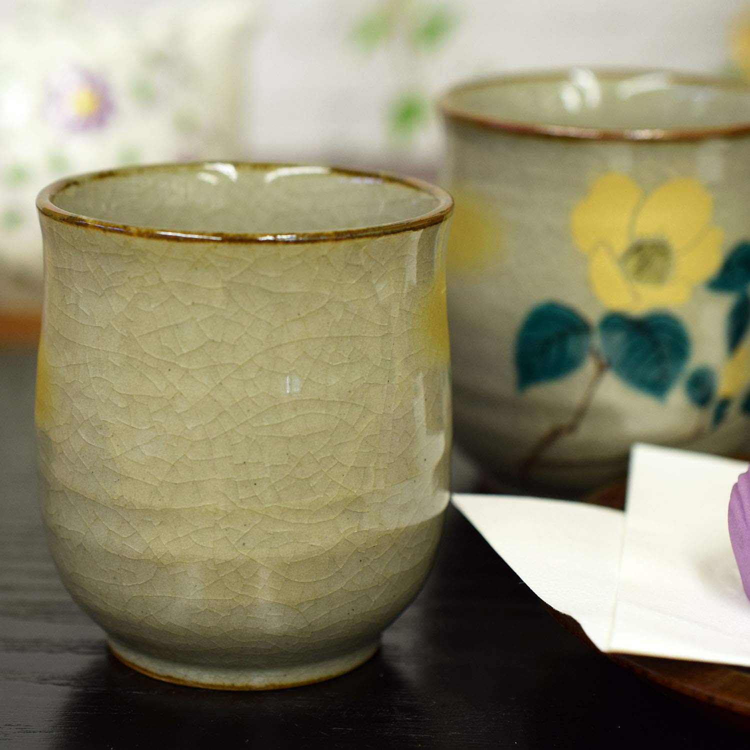 Paar Tee Tassen Camellia Kutani Yaki Yunomi
